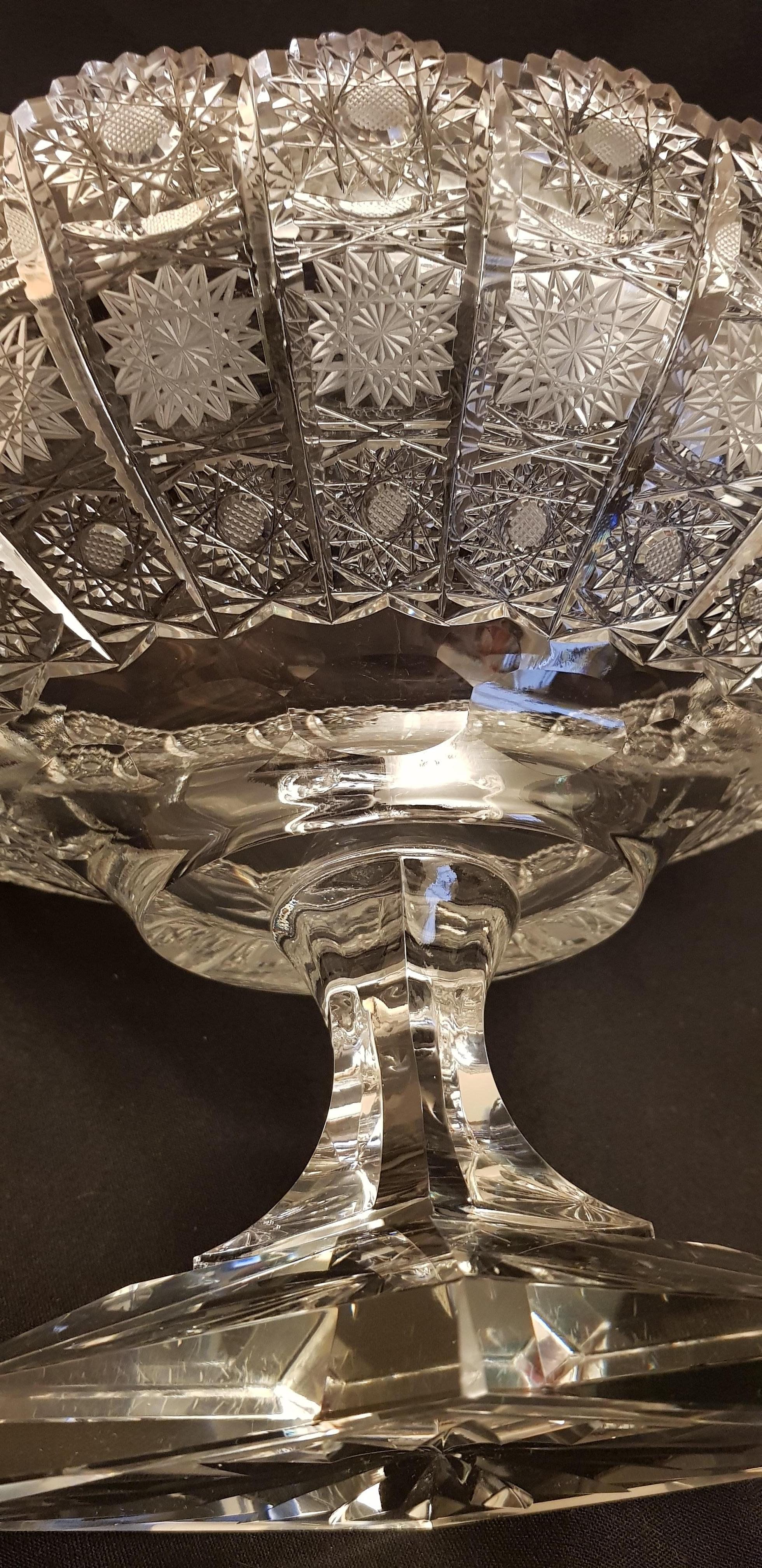 20th Century Antique Extralarge American Brilliant Cut Crystal Bowl For Sale