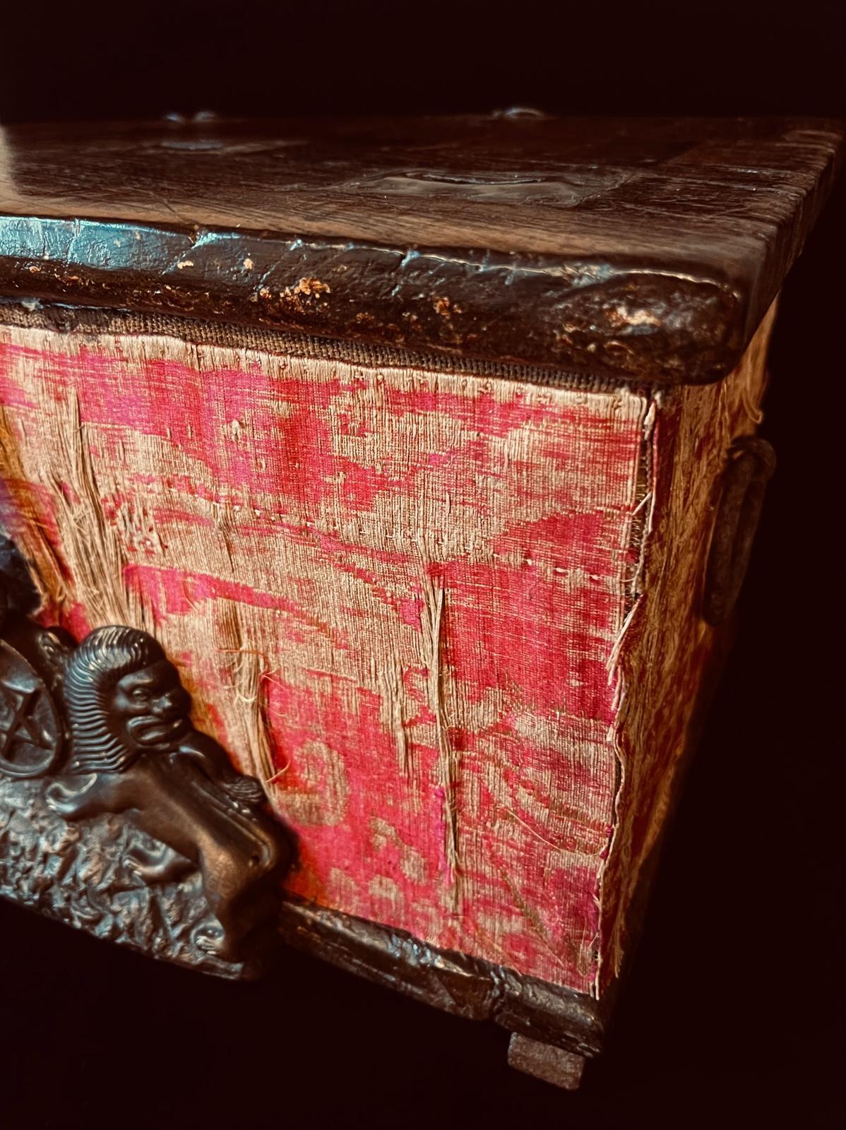 Espagnol Antique coffret de charité judaïque Tzedakah extrêmement rare 16ème siècle en vente