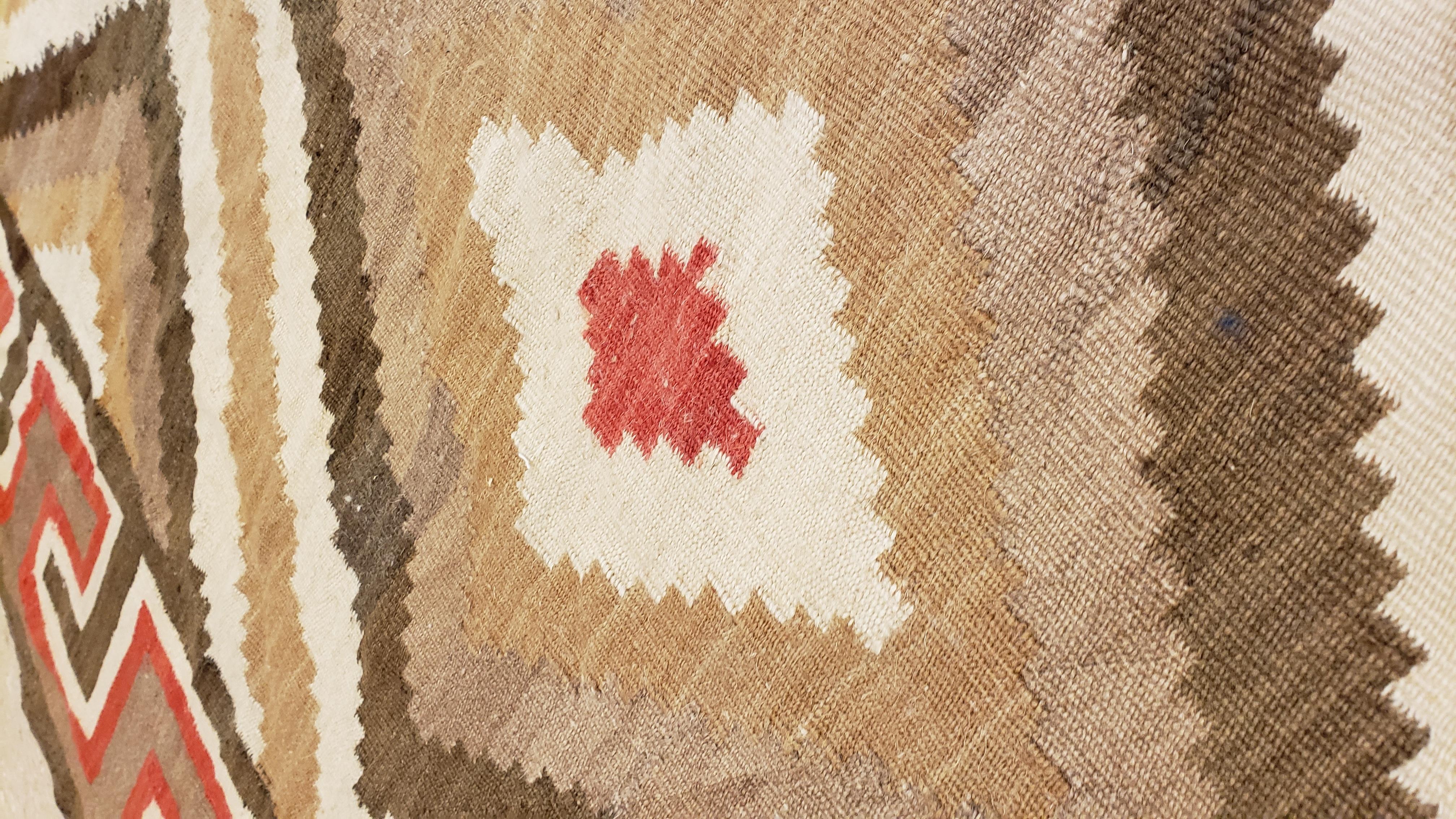 American Antique Eye Dazzler Navajo Carpet, Folk Rug, Handmade Wool, Beige, Red, Tan
