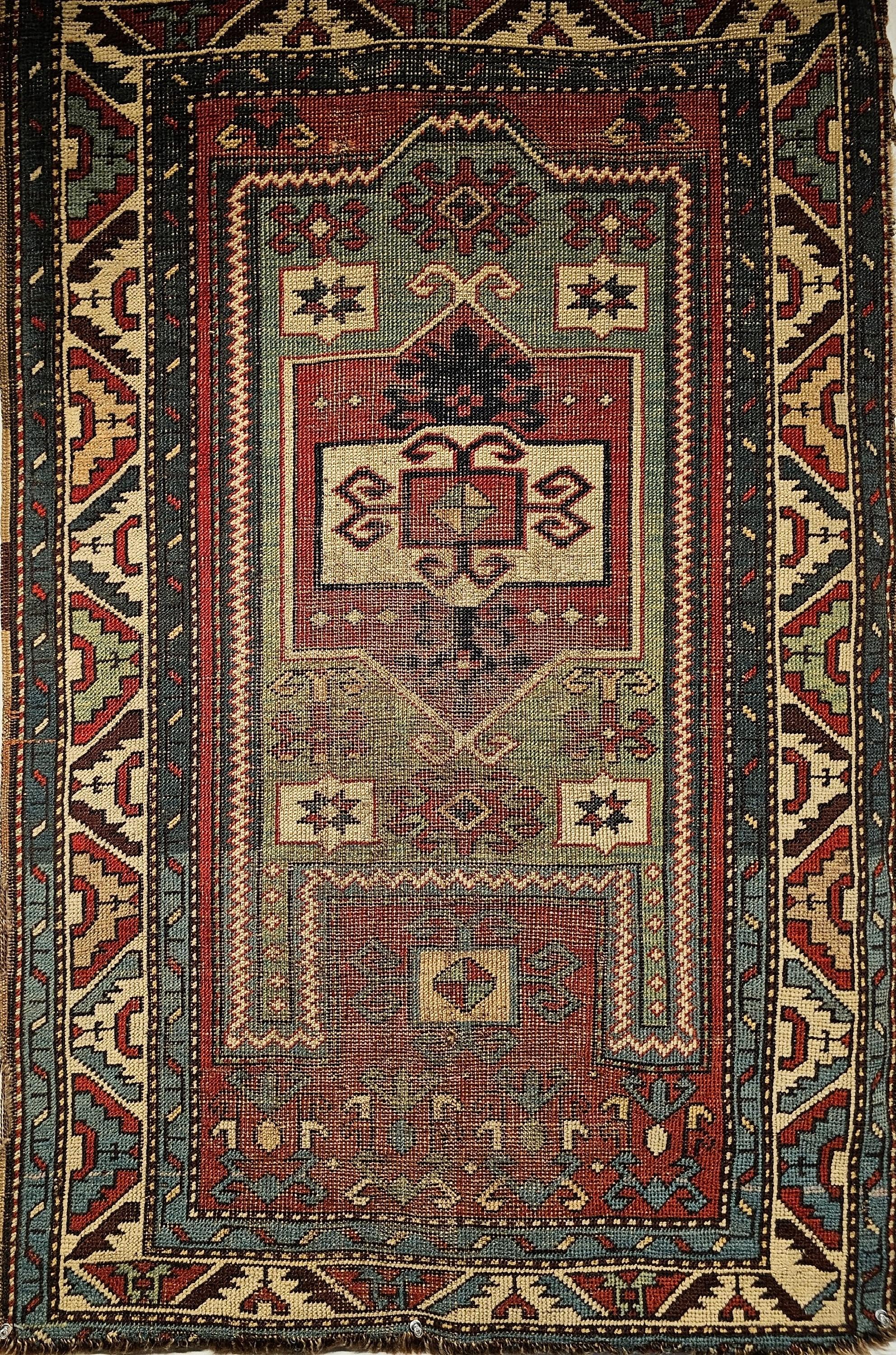 Antiker Fachralo Kazak Teppich in Rot, Salbei Grün, Elfenbein, Blau im Angebot 8