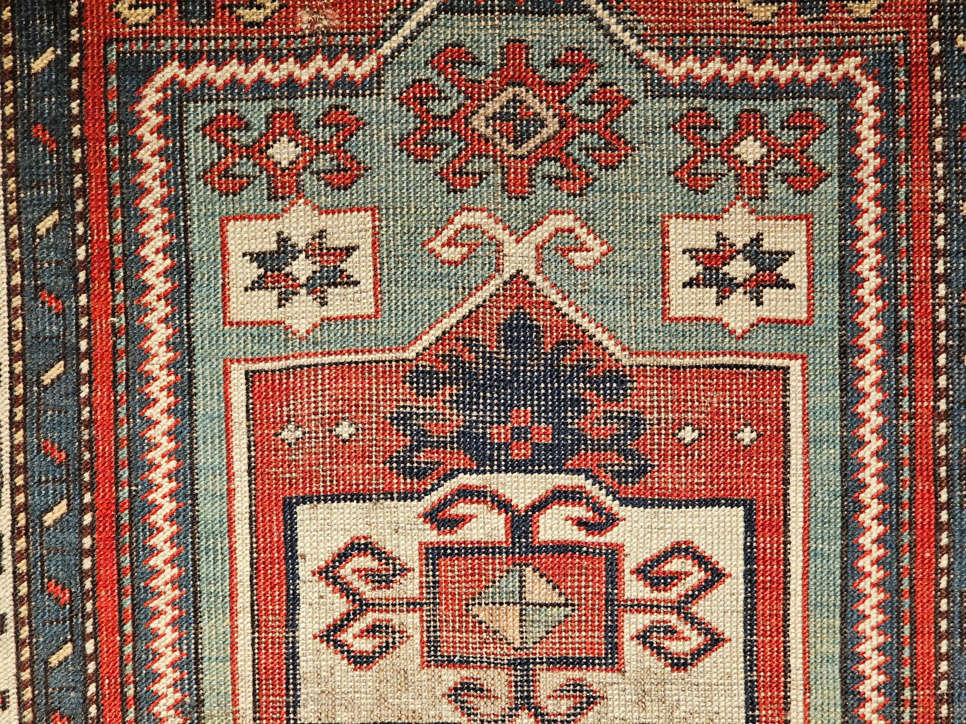 Antiker Fachralo Kazak Teppich in Rot, Salbei Grün, Elfenbein, Blau im Angebot 2