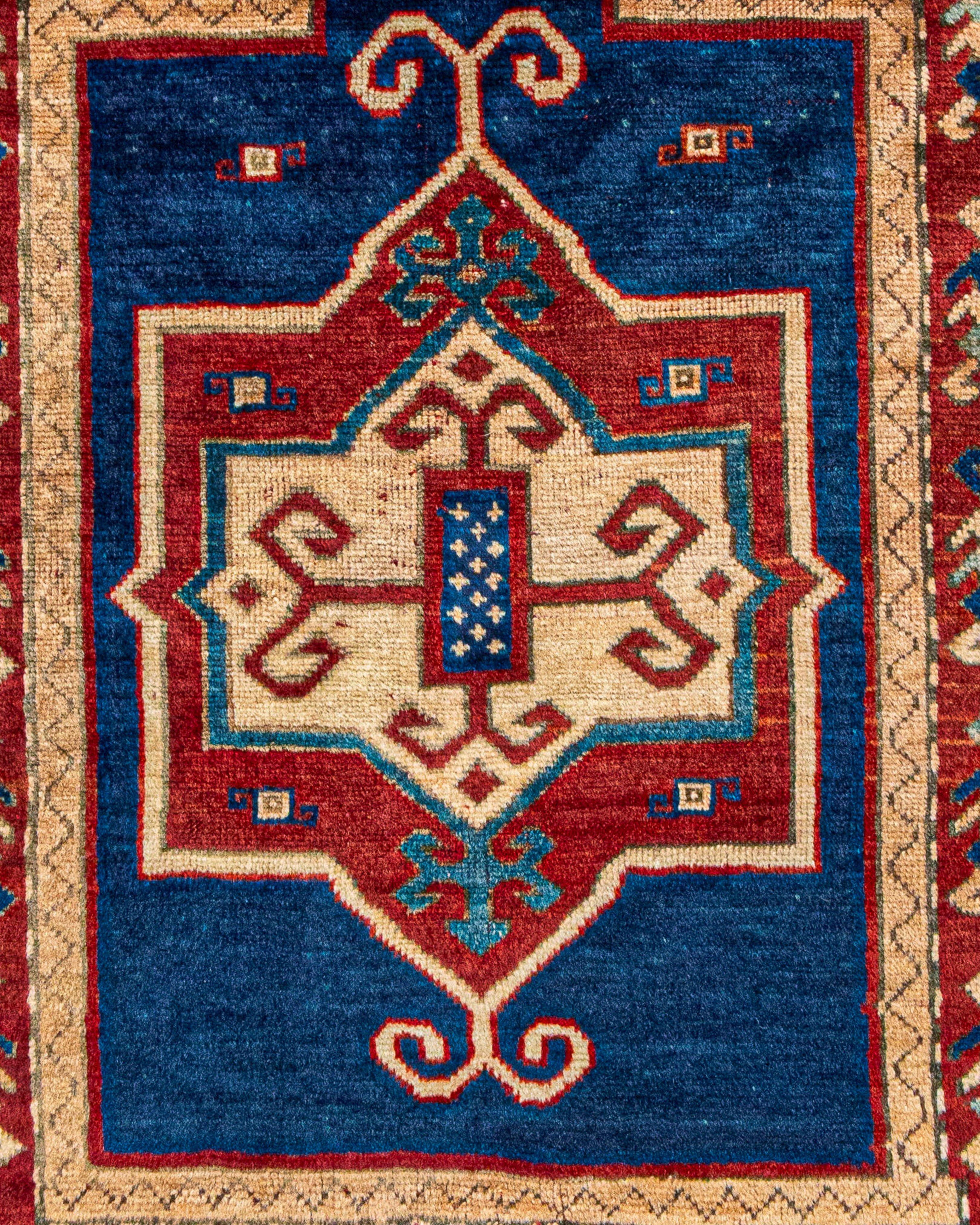 Antiker kaukasischer Fachralo-Kazak-Teppich, 19. Jahrhundert

Zusätzliche Informationen:
Abmessungen: 3'7