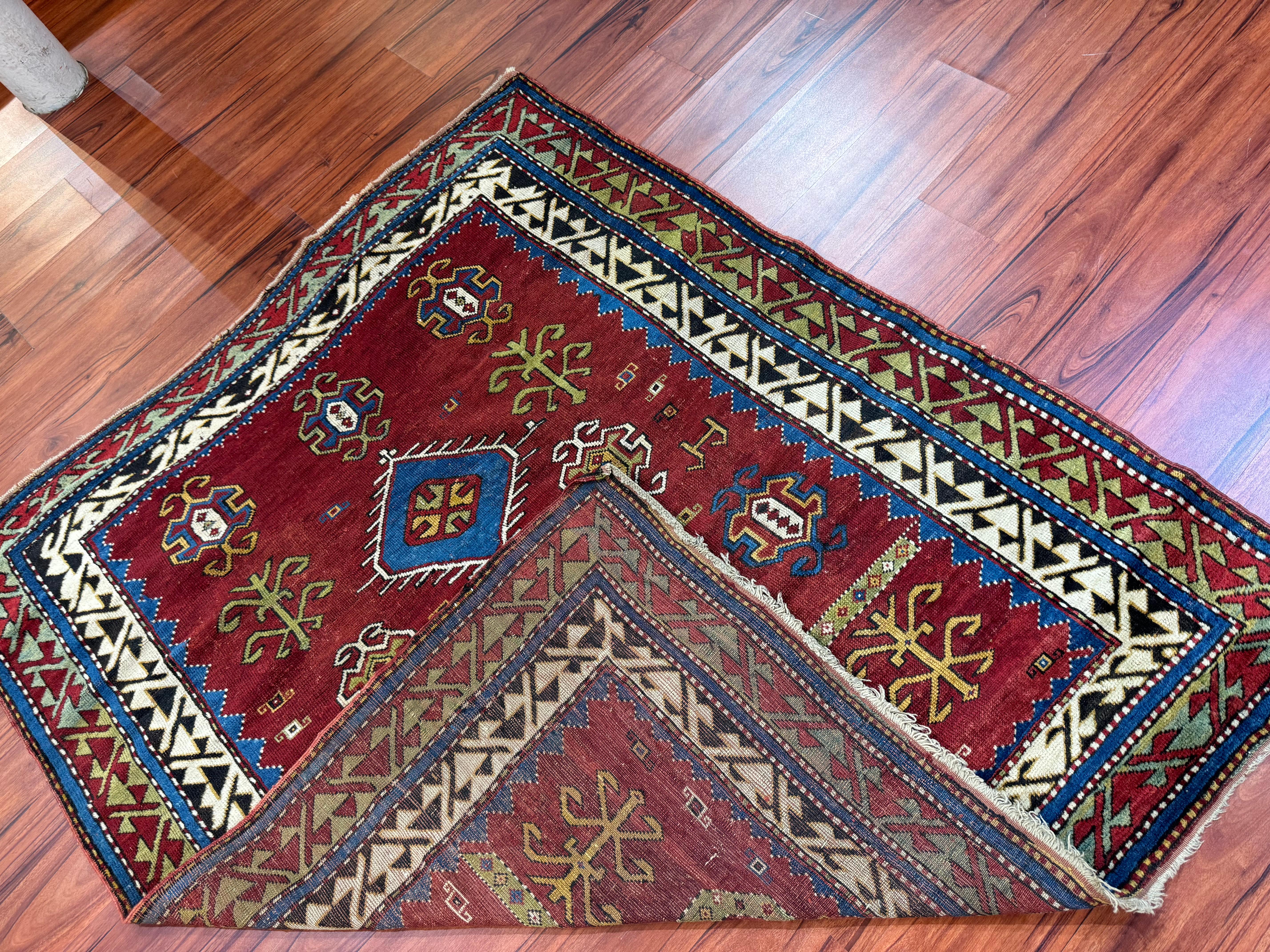 Antiker Fachralo-Kazak-Teppich  (19. Jahrhundert) im Angebot