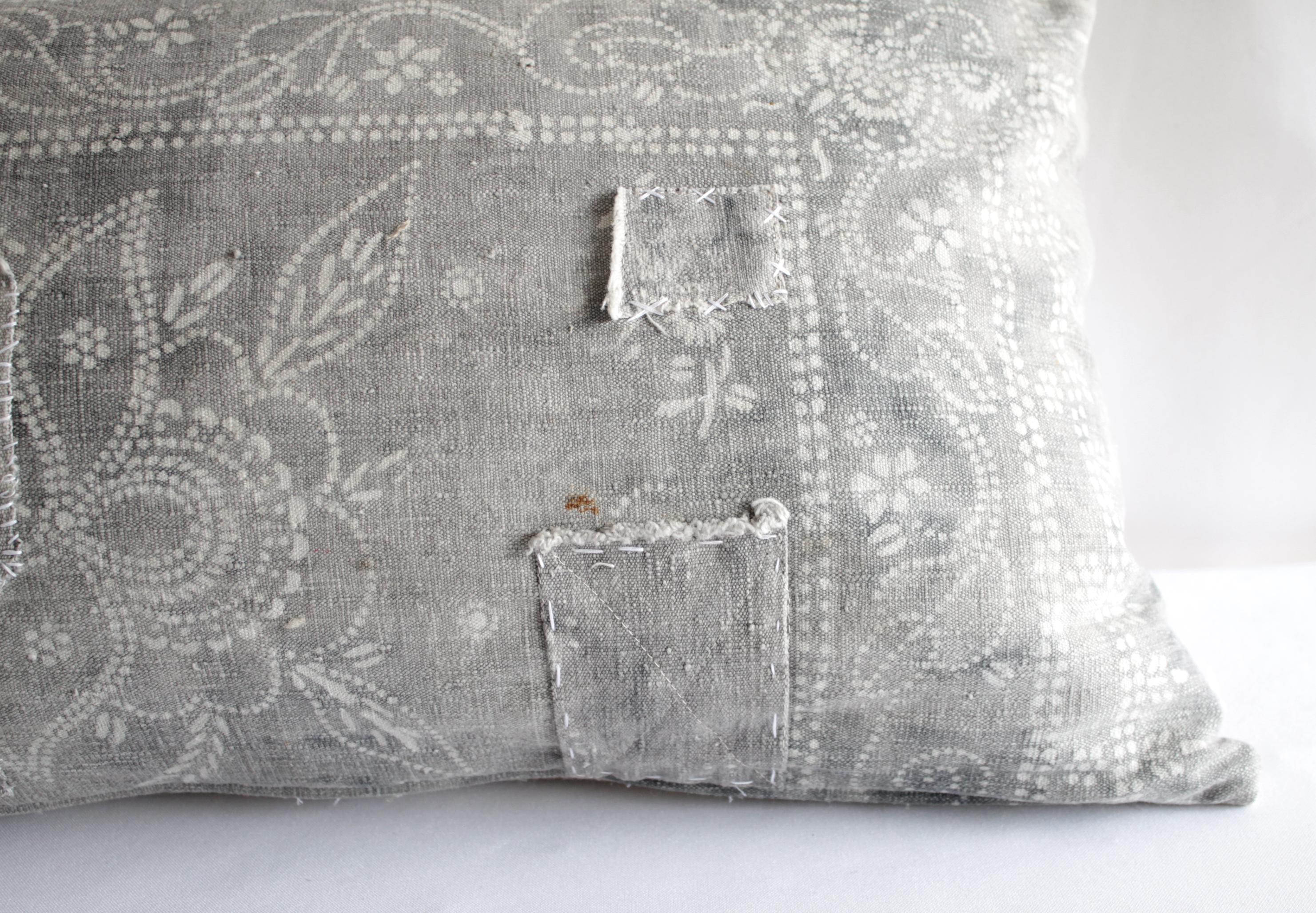 Antique Faded Gray and White Batik Lumbar Patchwork Pillow In Good Condition In Brea, CA