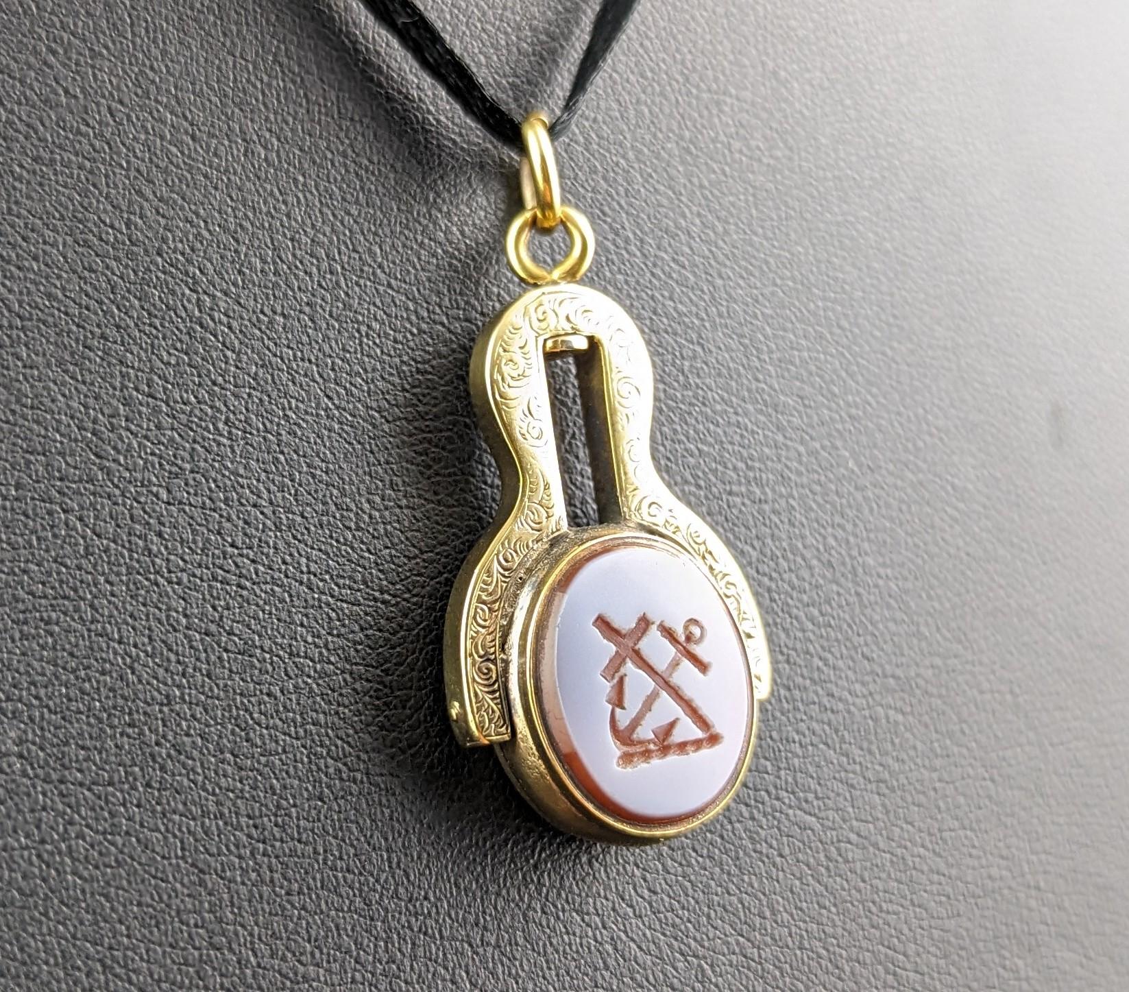 Antique Faith and Hope seal fob pendant, 9k gold, Sardonyx and Bloodstone  For Sale 5