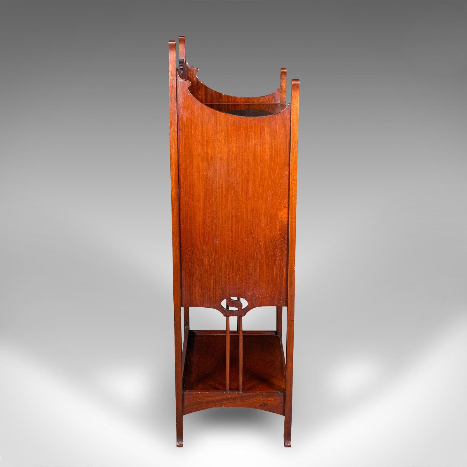 Britannique Armoire à musique ancienne Fall Front, anglaise, Art Nouveau, victorienne, d'après Liberty en vente