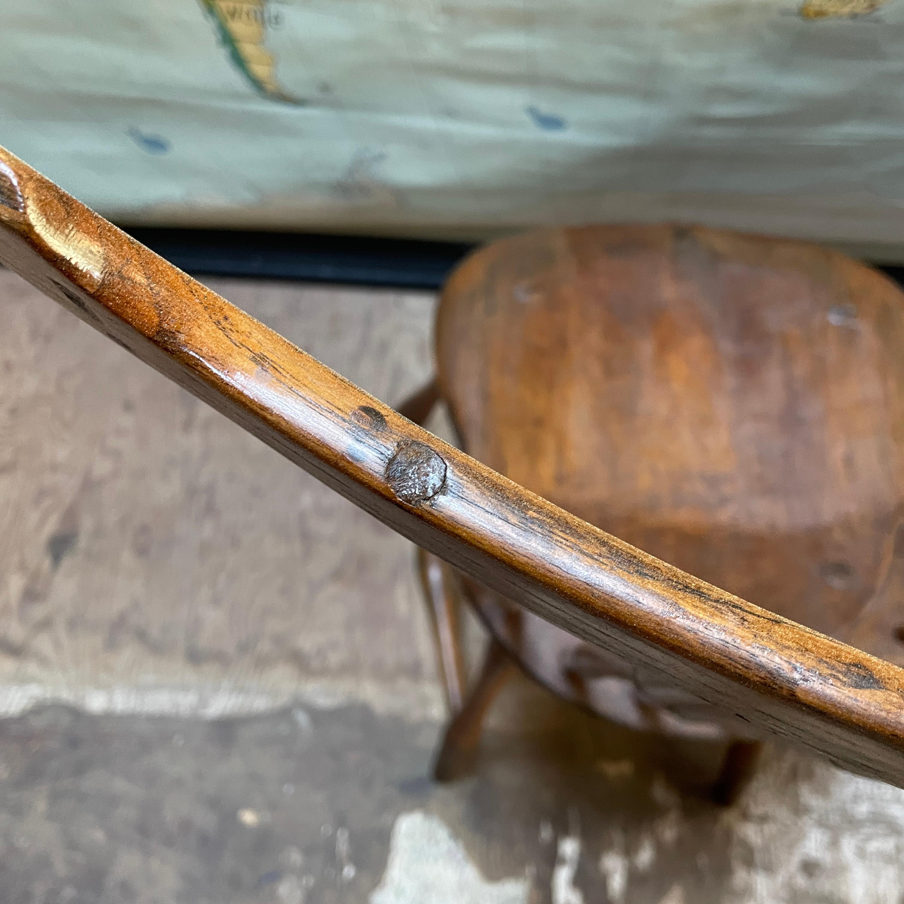 Antiquities Chaise d'appoint à dossier en éventail Siège en selle 1800s Looping Bow Back Dimes en vente 2