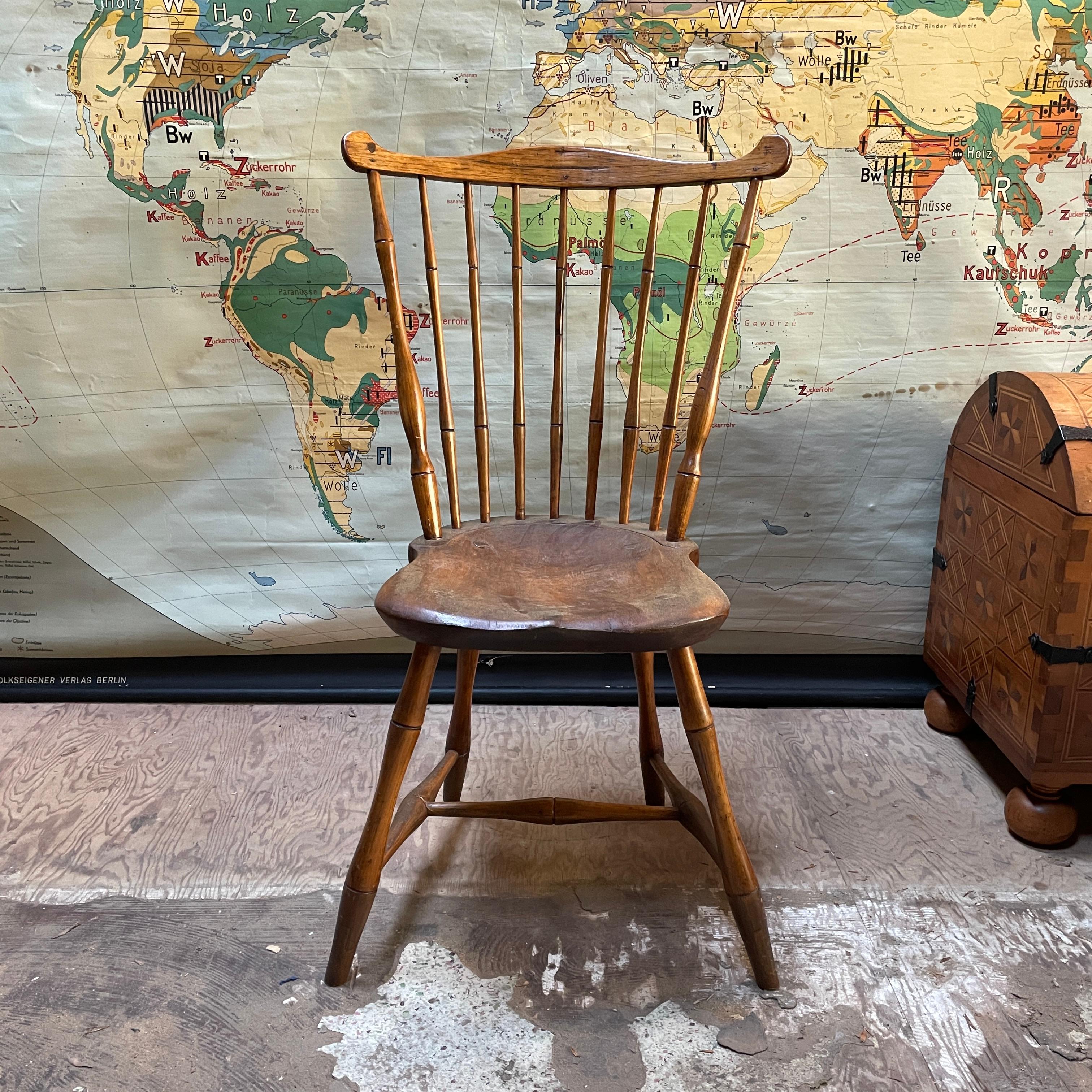 Américain Antiquities Chaise d'appoint à dossier en éventail Siège en selle 1800s Looping Bow Back Dimes en vente