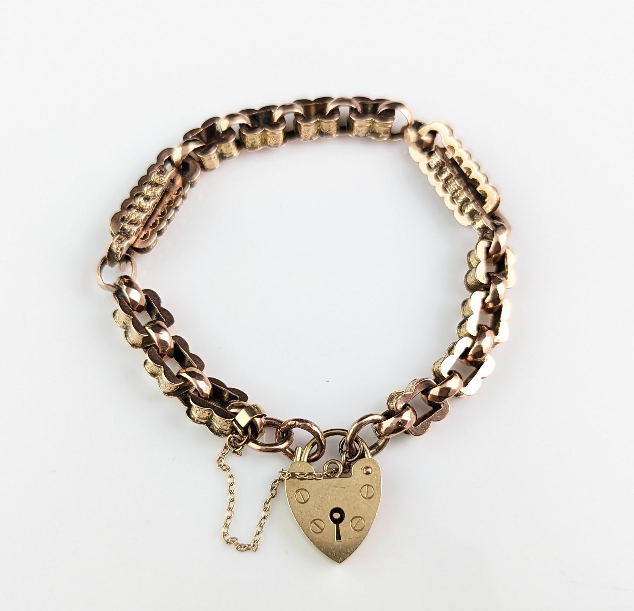 Antique Fancy link Albert chain bracelet, 9k gold, Heart padlock  5