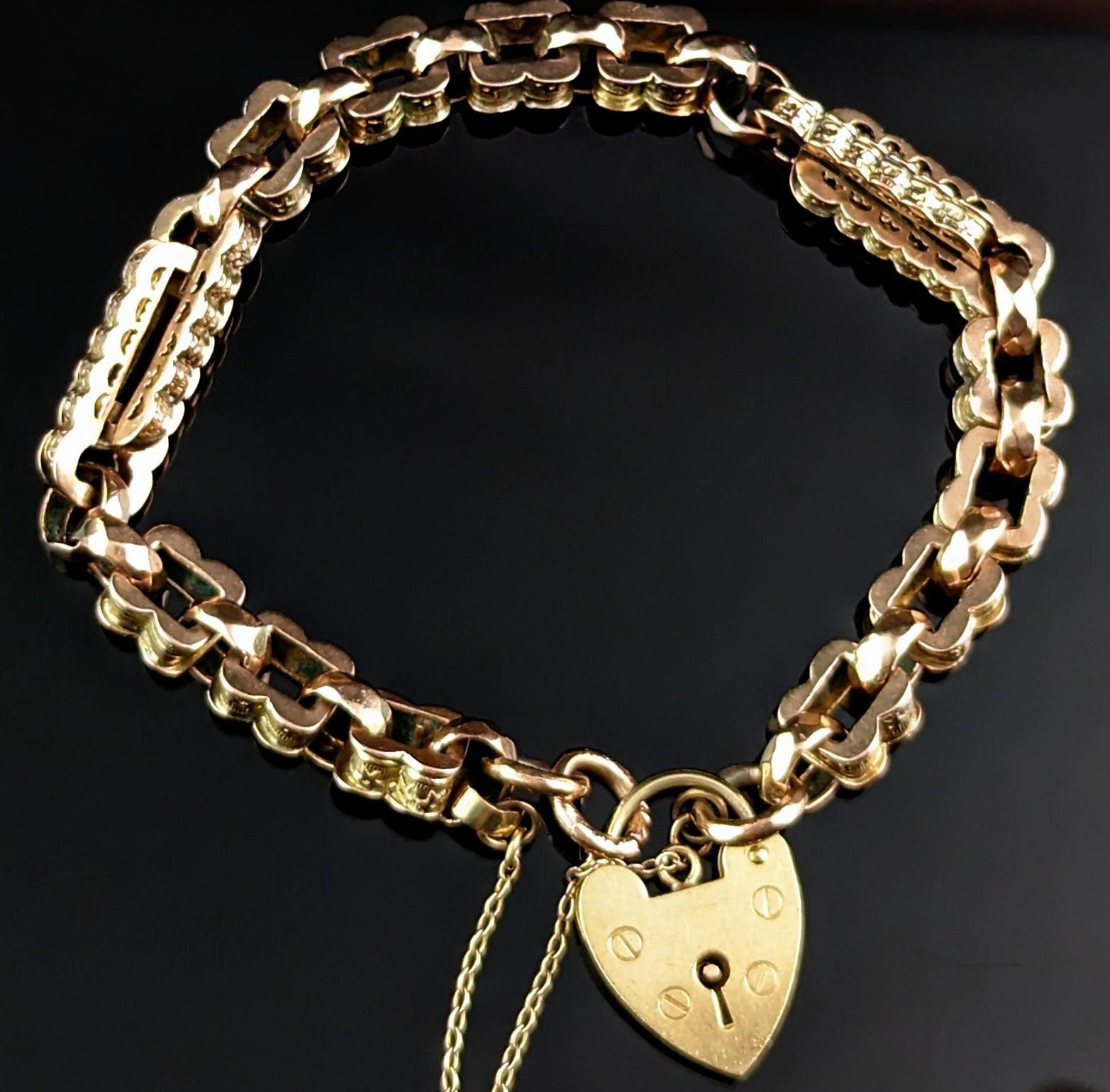 You can't go wrong with this gorgeous antique, Victorian era 9ct gold fancy link bracelet.

The bracelet is made up from fancy engraved and interlocking bar style links, punched with a star design giving it a nice celestial touch.

It is crafted in