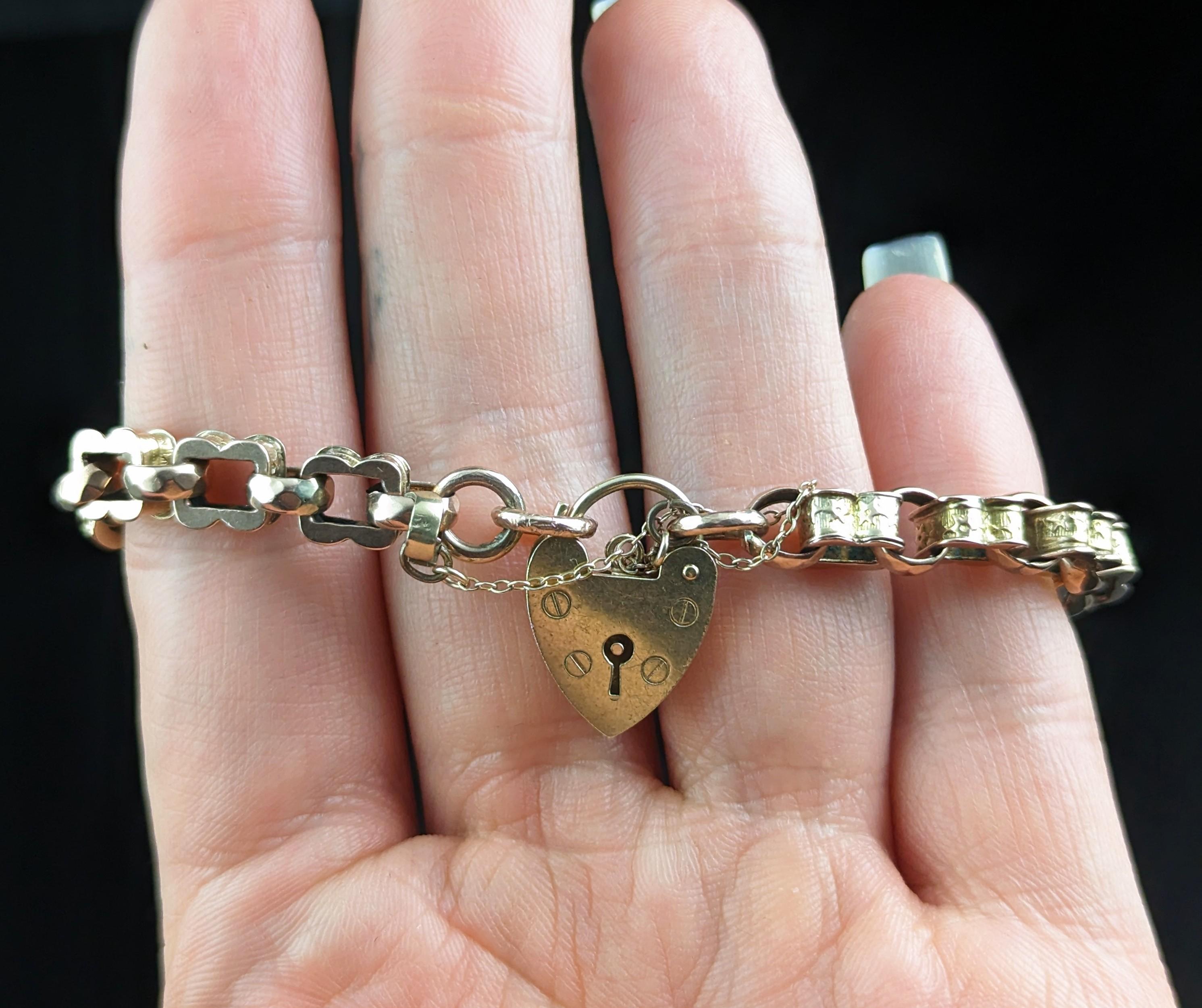 Antique Fancy link Albert chain bracelet, 9k gold, Heart padlock  In Good Condition In NEWARK, GB