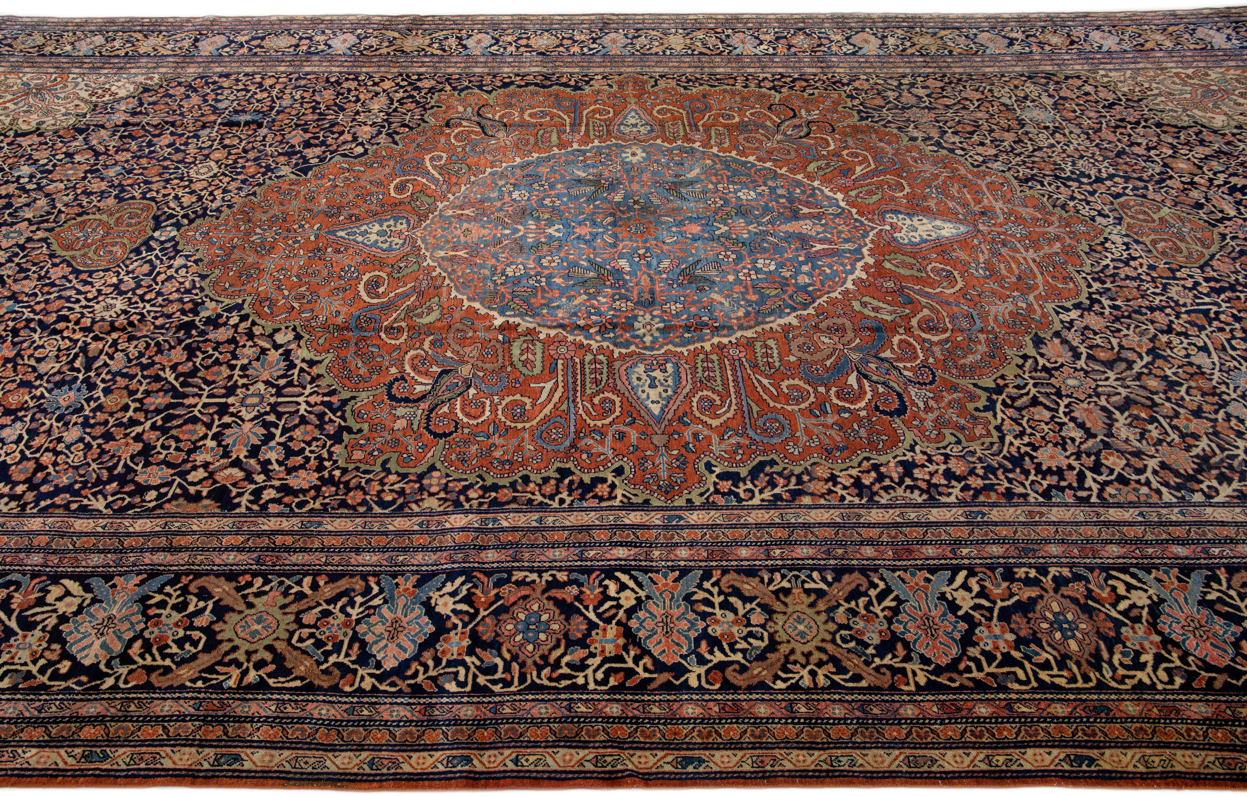 Antique Farahan Handmade Blue & Rust Persian Wool Rug With Rosette Motif In Good Condition For Sale In Norwalk, CT