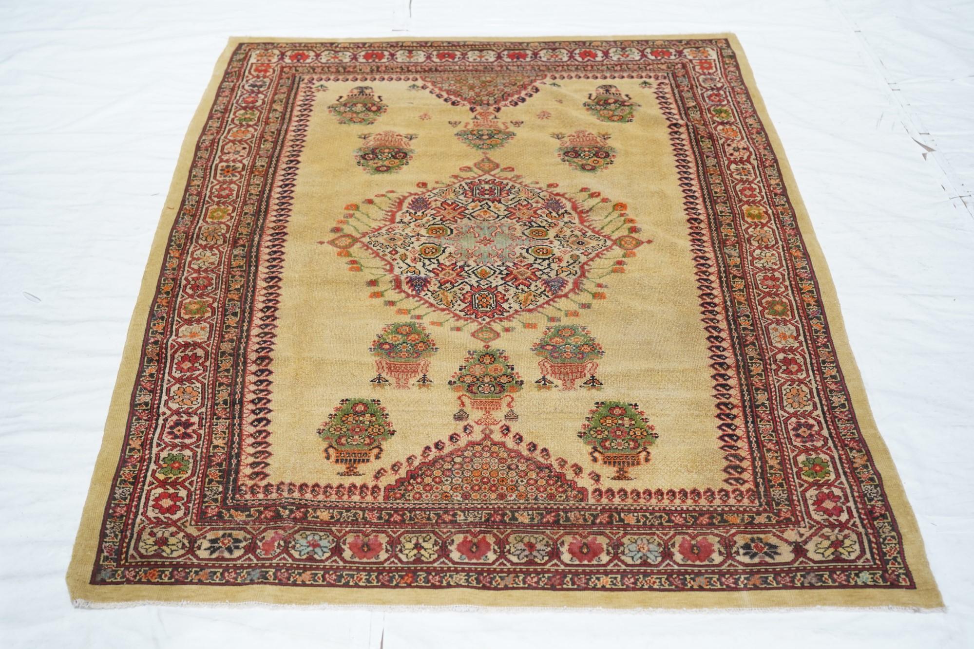 Antiker Farahan-Teppich 4'3'' x 6'5'' im Angebot 2