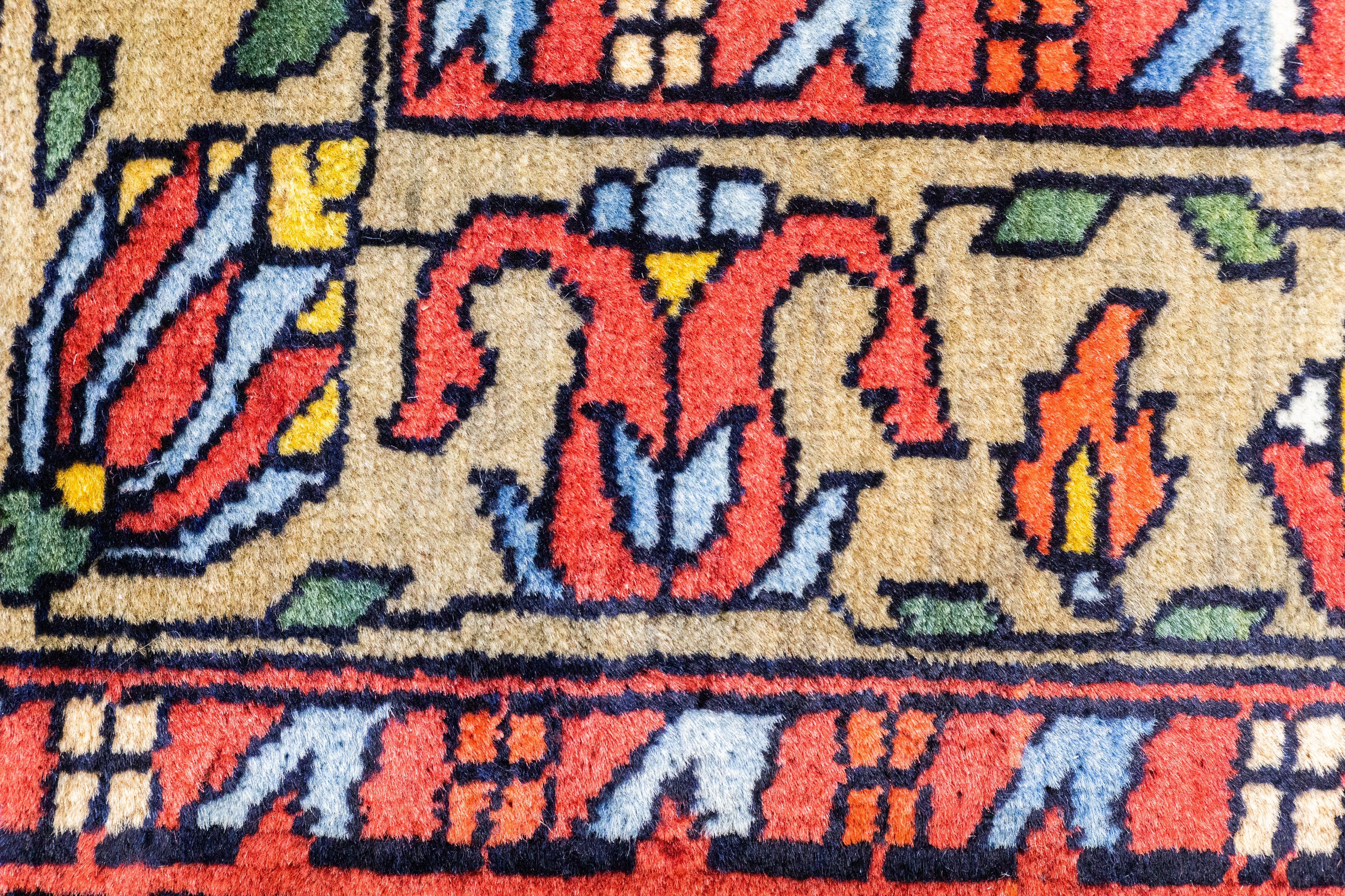 Antique Farahan Rug 4'4'' x 6'6'' For Sale 2
