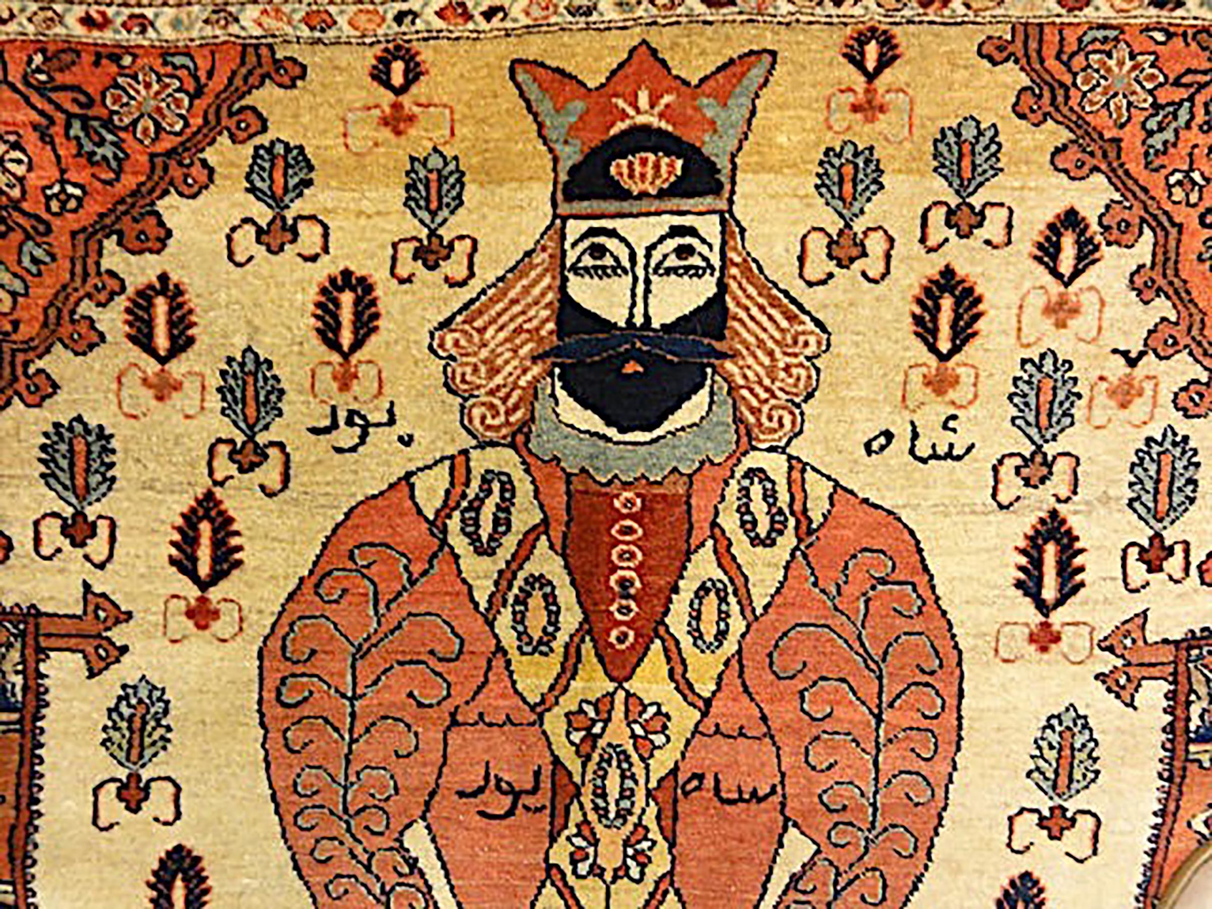 19th Century Antique Farahan Rug with Shahpour statue woven on it For Sale