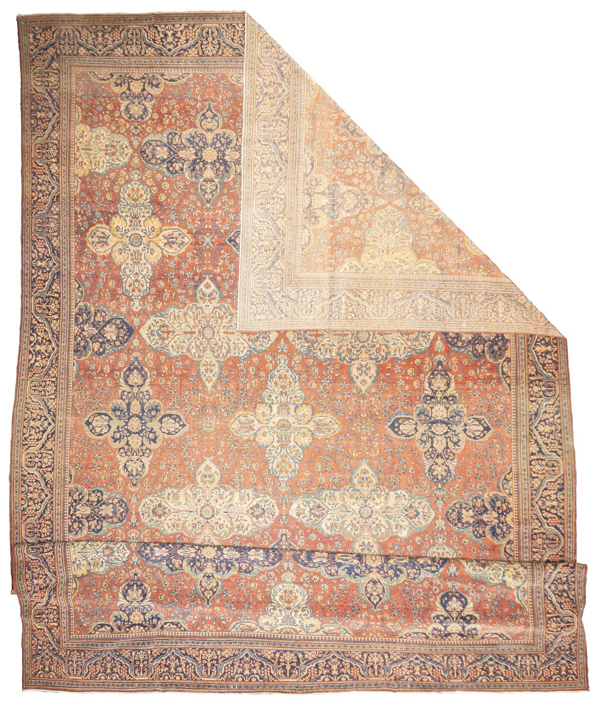 Antiker Farahan Sarouk-Teppich 12' x 17'9''. Die in der Gegend von Arak/Sultanabad zwischen 1880 und 1910 hergestellten Streu- und raumgroßen Stücke mit fester und lederartiger, gut gewebter Textur und in kräftigen Rot-, Marine- und Ecru-Tönen,
