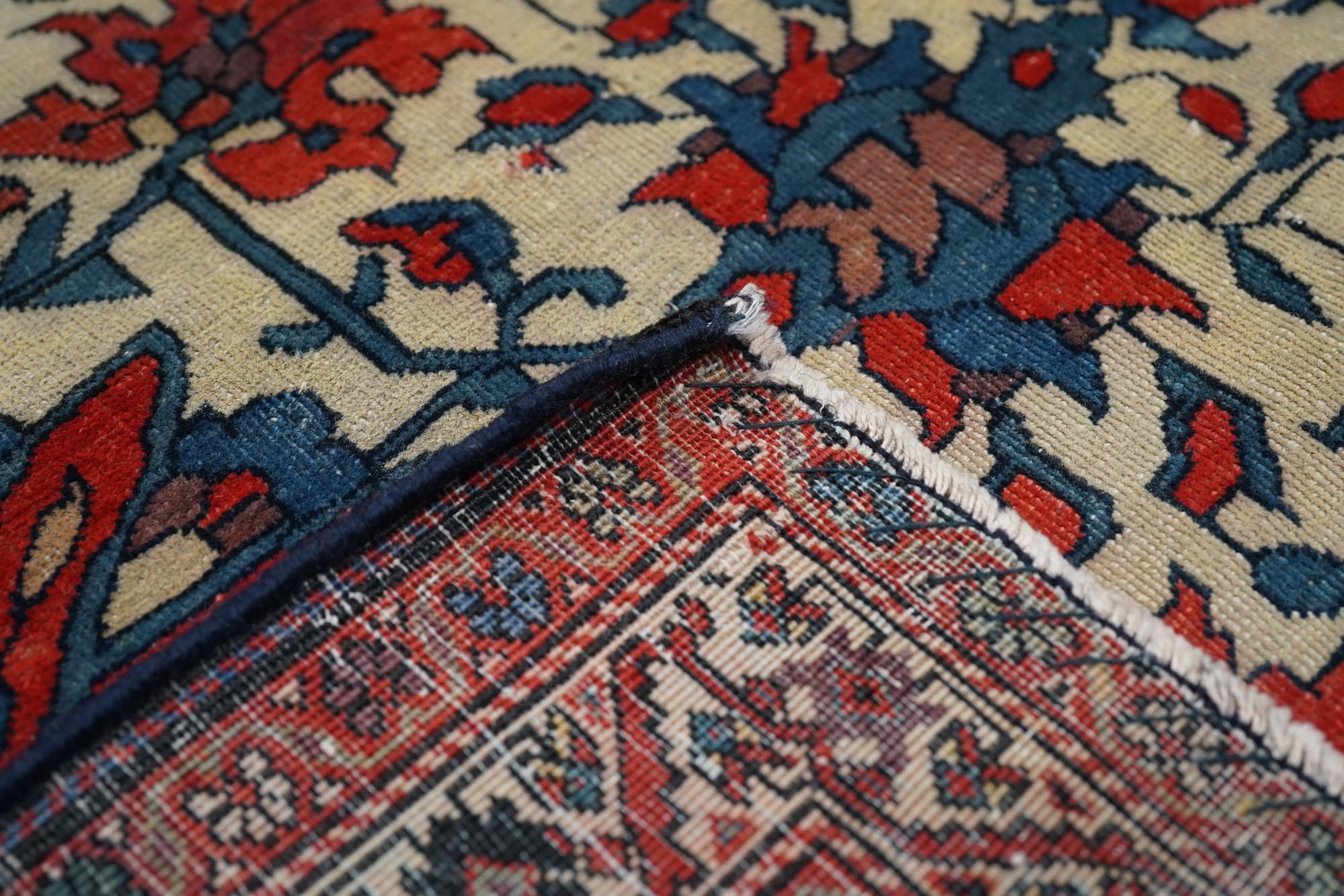 Antique Farahan Sarouk Rug For Sale 5