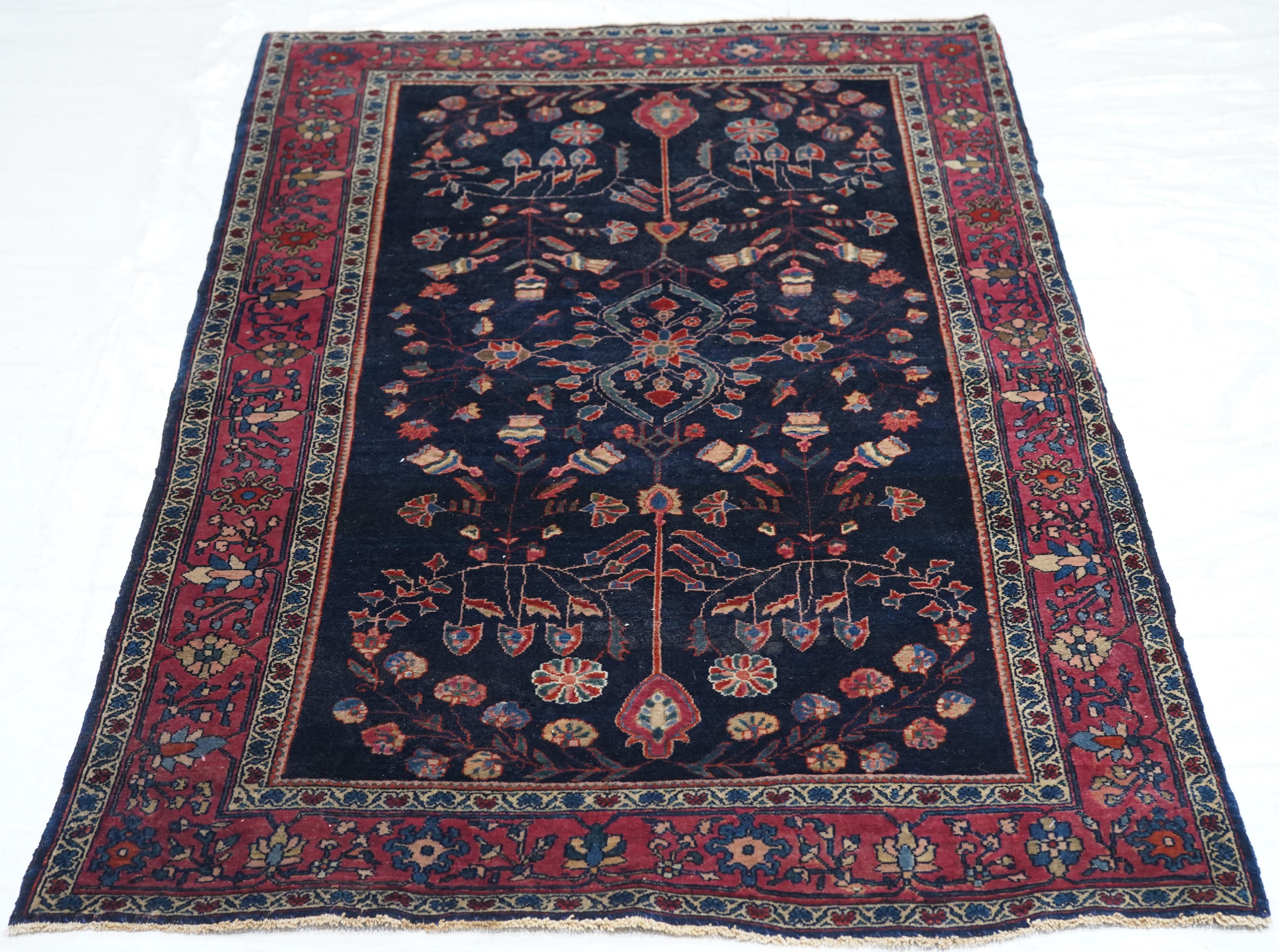 Antiker Sarouk Farahan-Teppich 3'3'' x 4'10'' im Angebot 1