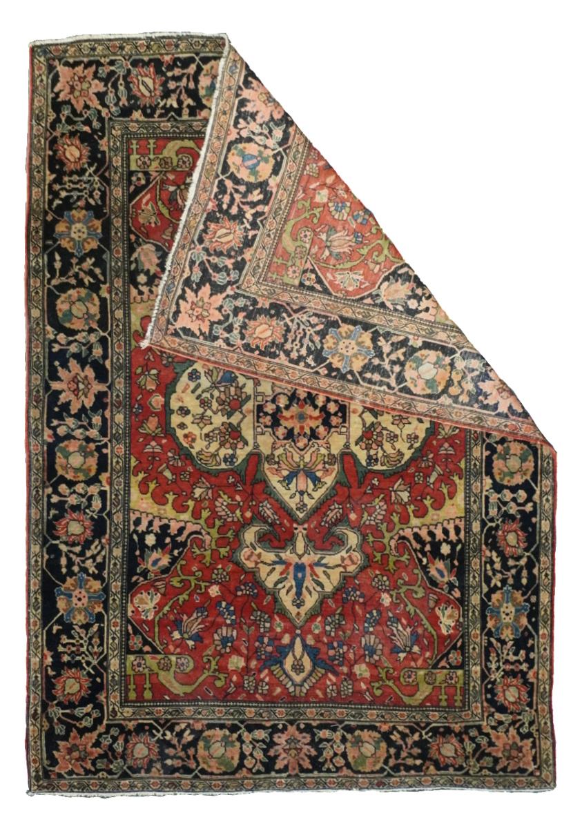 Antiker Farahan Sarouk Teppich 3'4'' x 4'8''. Die in der Gegend von Arak/Sultanabad zwischen 1880 und 1910 hergestellten Streu- und raumgroßen Stücke mit fester und lederartiger, gut gewebter Textur und in kräftigen Rot-, Marine- und Ecru-Tönen,