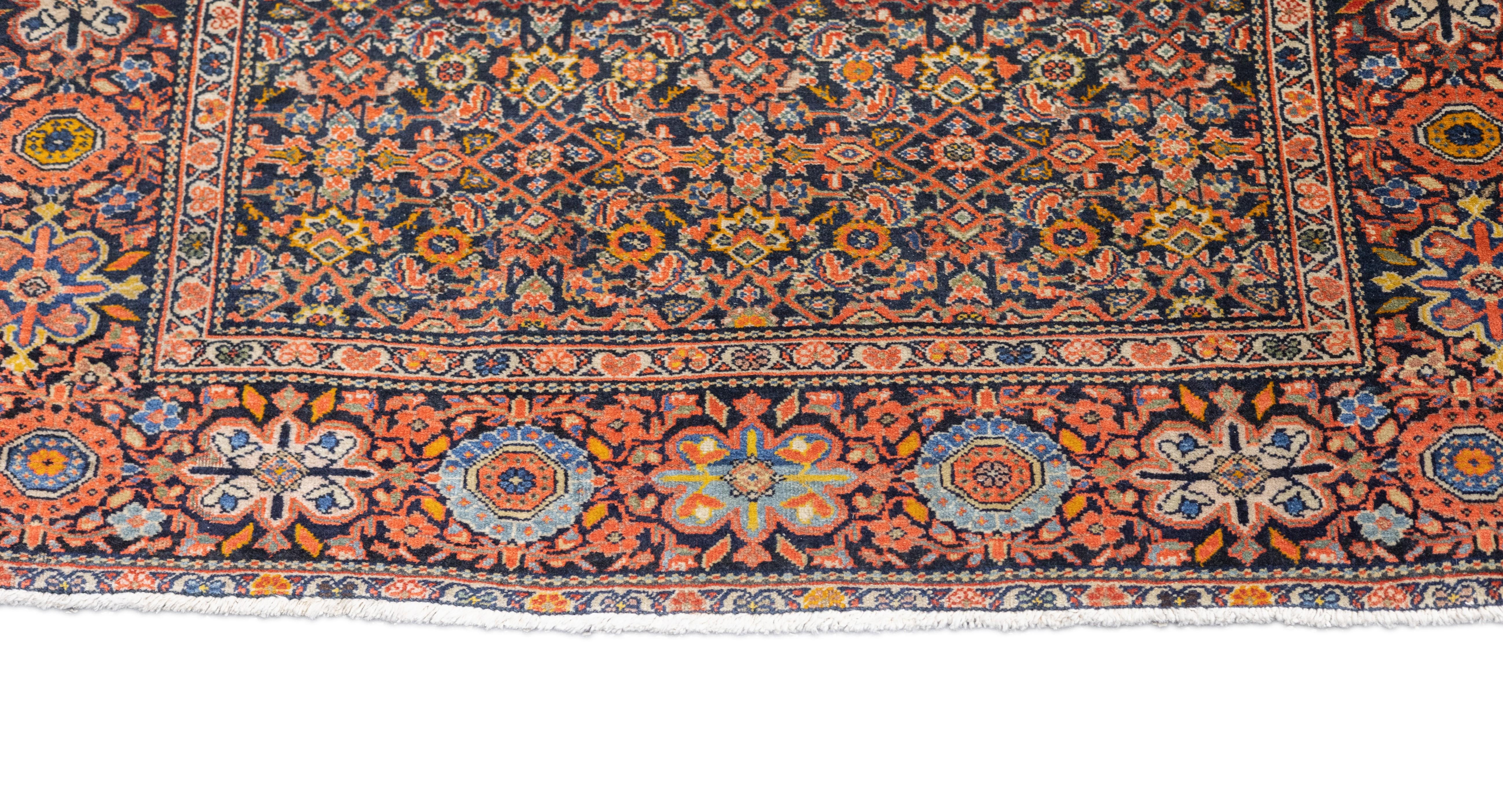 Antiker Farahan Sarouk-Teppich 3'5'' x 4'10'' (Handgeknüpft) im Angebot