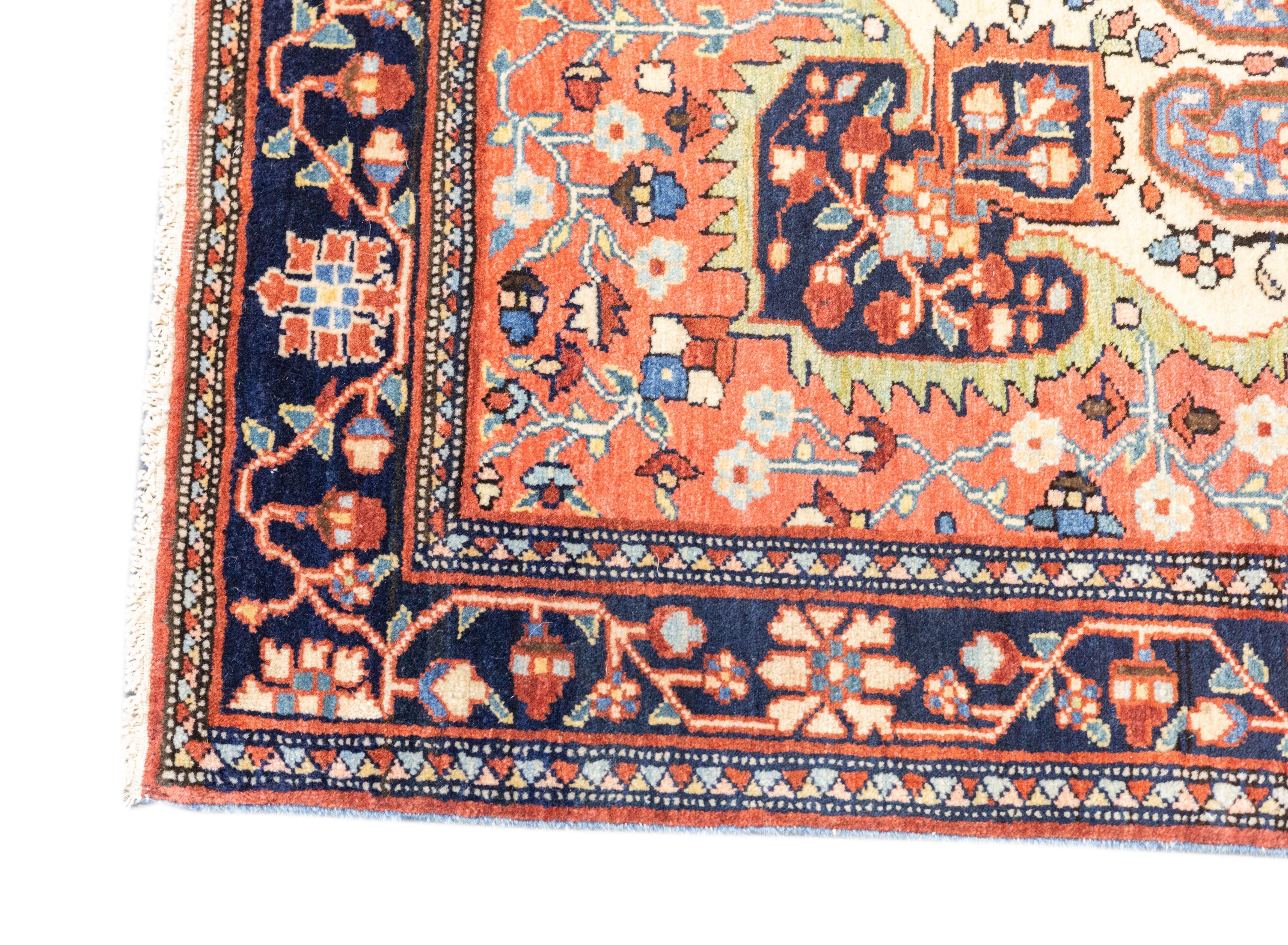 Lana Tappeto antico Sarouk Farahan 3'8'' x 5'0'' in vendita