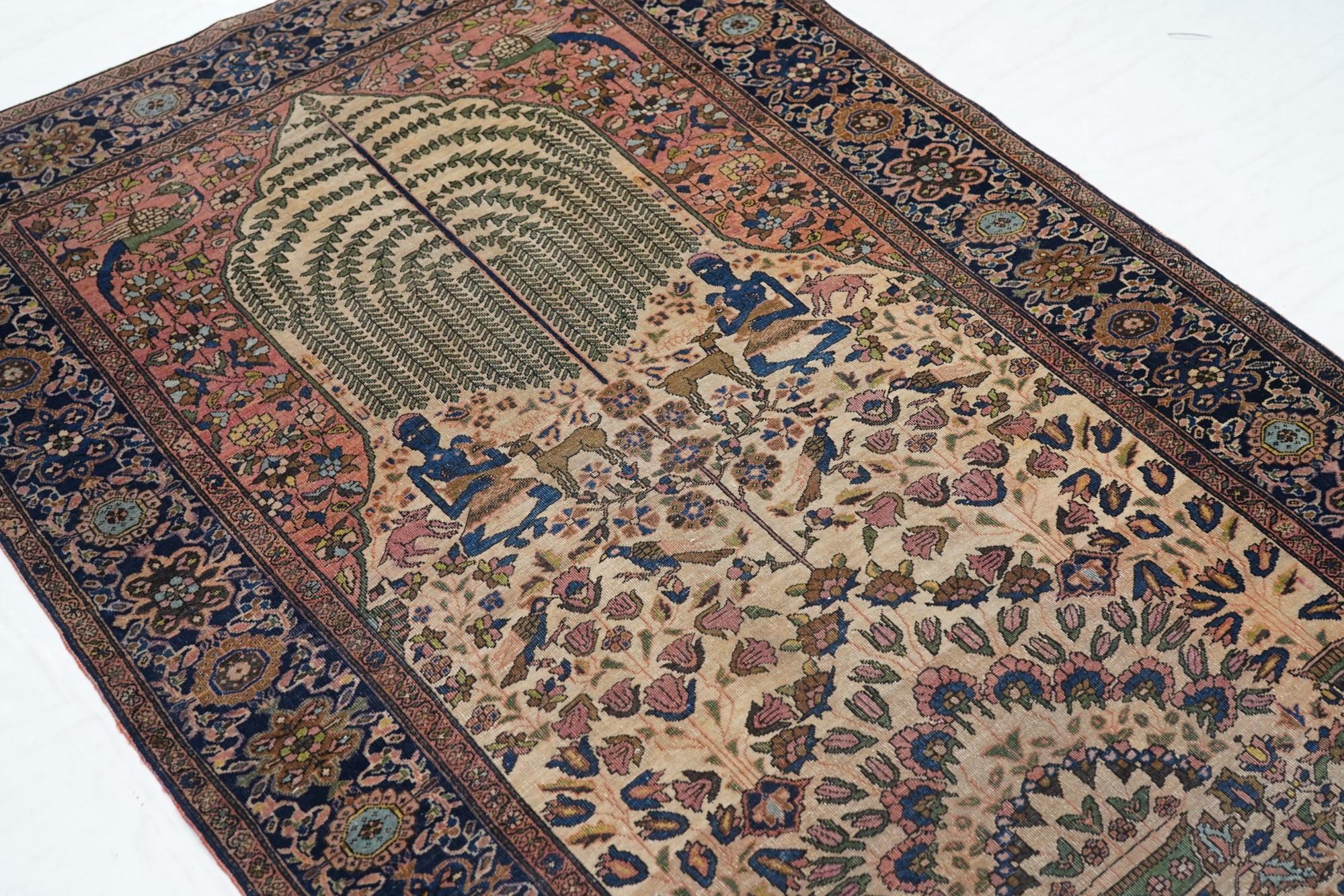 Antiker Farahan Sarouk-Teppich 3'9'' x 6'3'' (Spätes 19. Jahrhundert) im Angebot