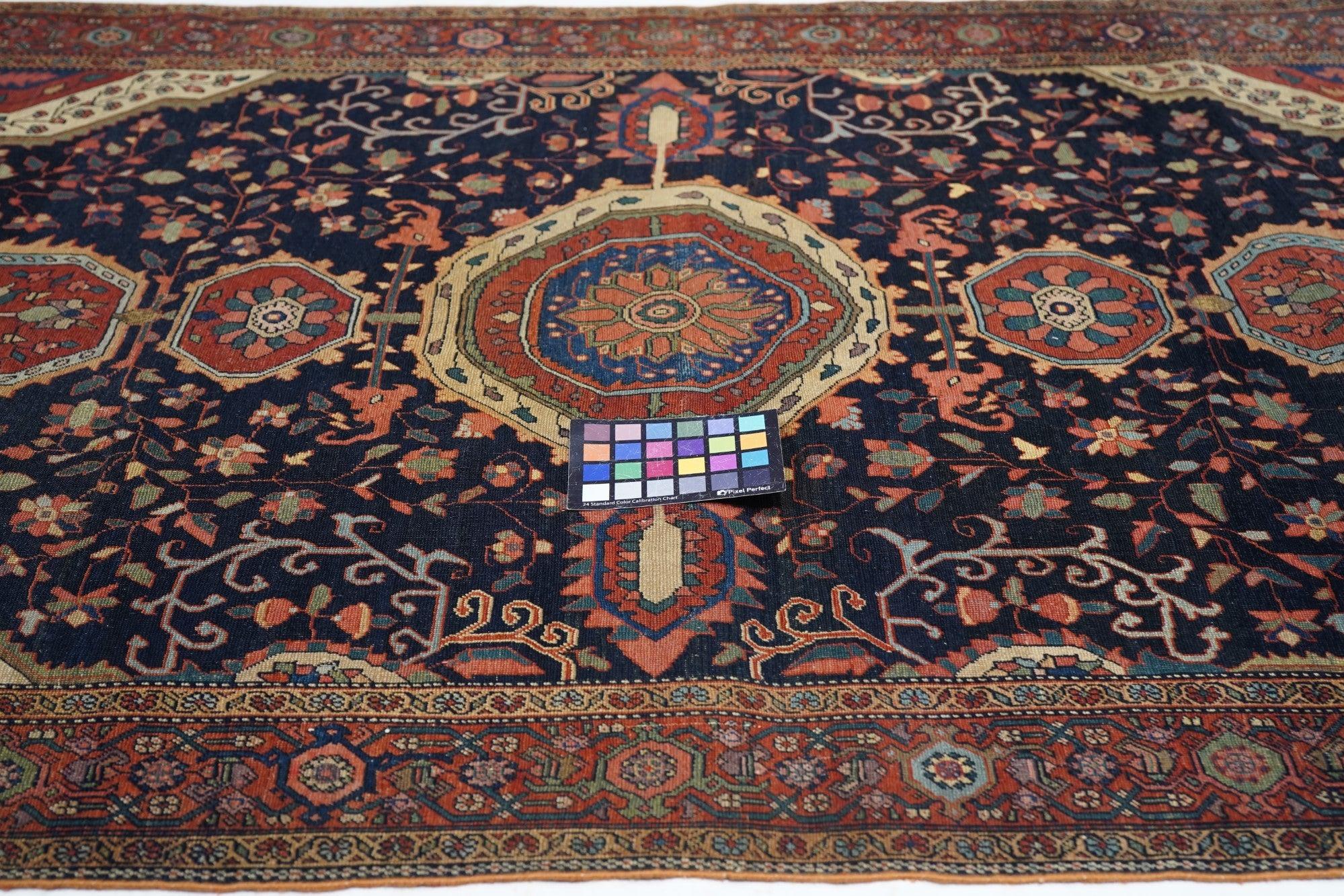 Antique Farahan Sarouk Rug 4'0'' x 6'4'' For Sale 3