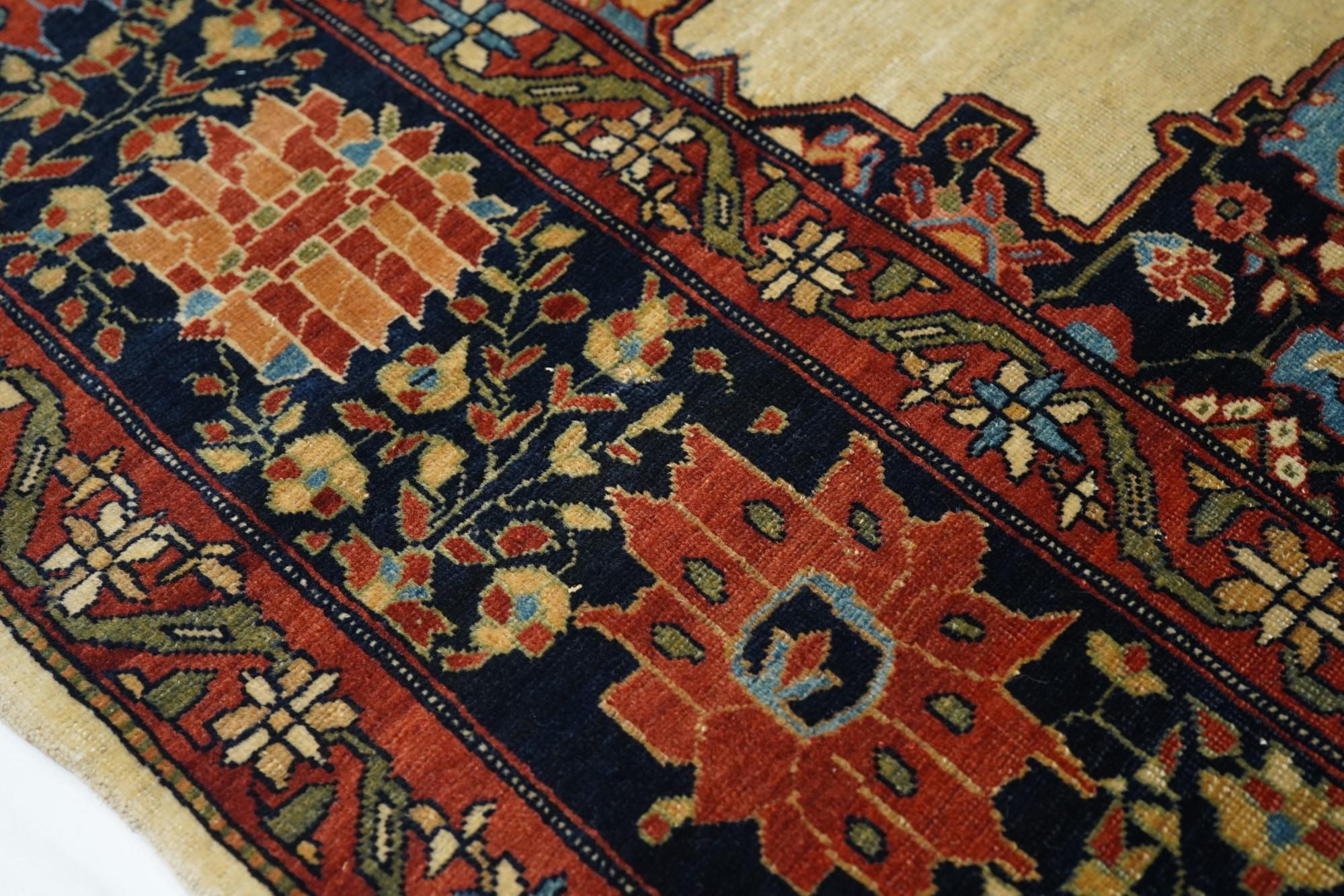 Wool Antique Farahan Sarouk Rug 4'1'' x 7'0'' For Sale