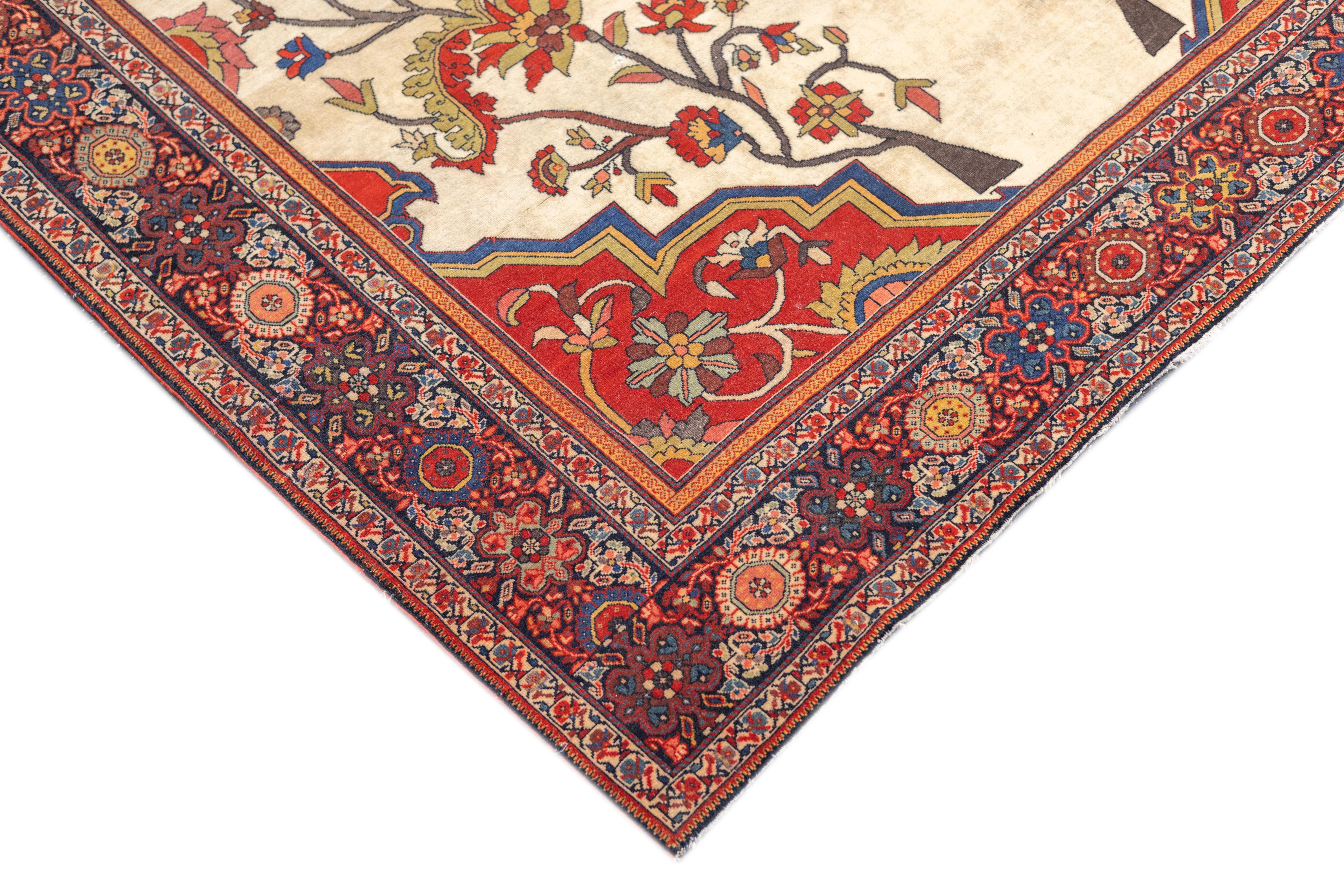 Antiker Farahan Sarouk-Teppich 4'2'' x 6'3'' (Persisch) im Angebot