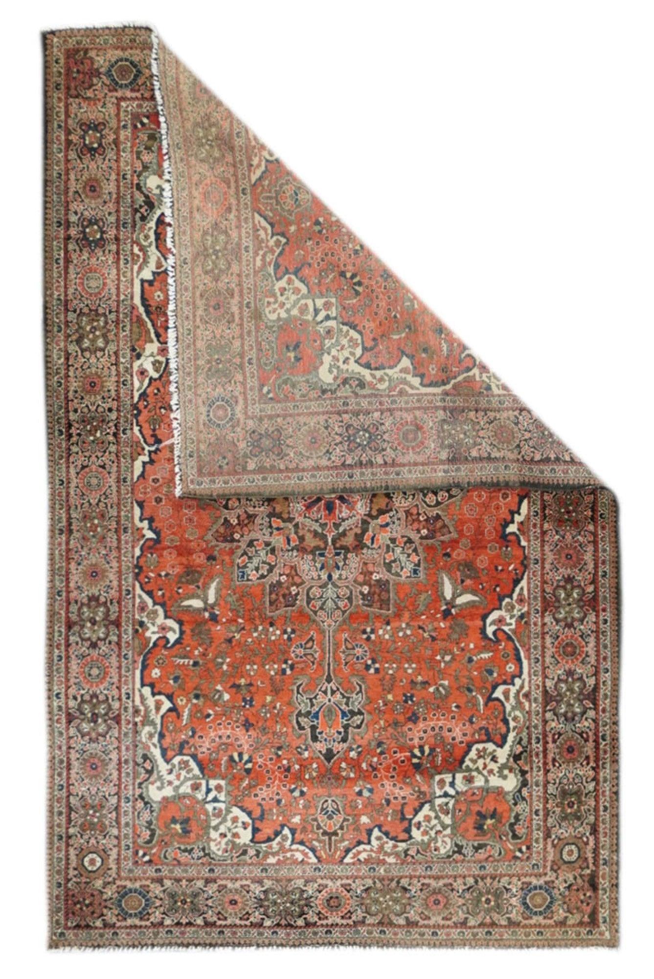 Antiker Farahan Sarouk Teppich 4'2'' x 6'5''. Die in der Gegend von Arak/Sultanabad zwischen 1880 und 1910 hergestellten Streu- und raumgroßen Stücke mit fester und lederartiger, gut gewebter Textur und in kräftigen Rot-, Marine- und Ecru-Tönen,