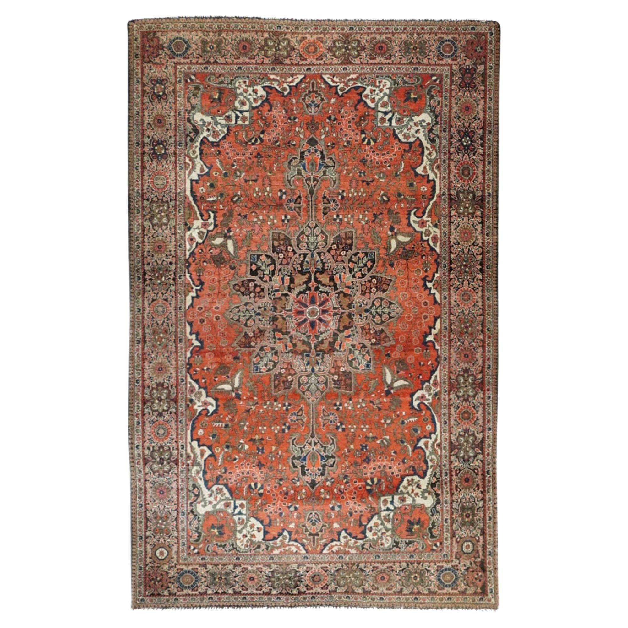 Antiker Farahan Sarouk-Teppich 4'2'' x 6'5'' im Angebot
