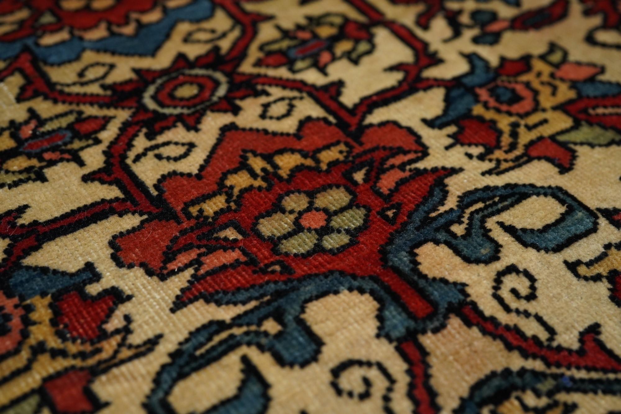 Wool Antique Farahan Sarouk Rug 4'3'' x 6'2'' For Sale