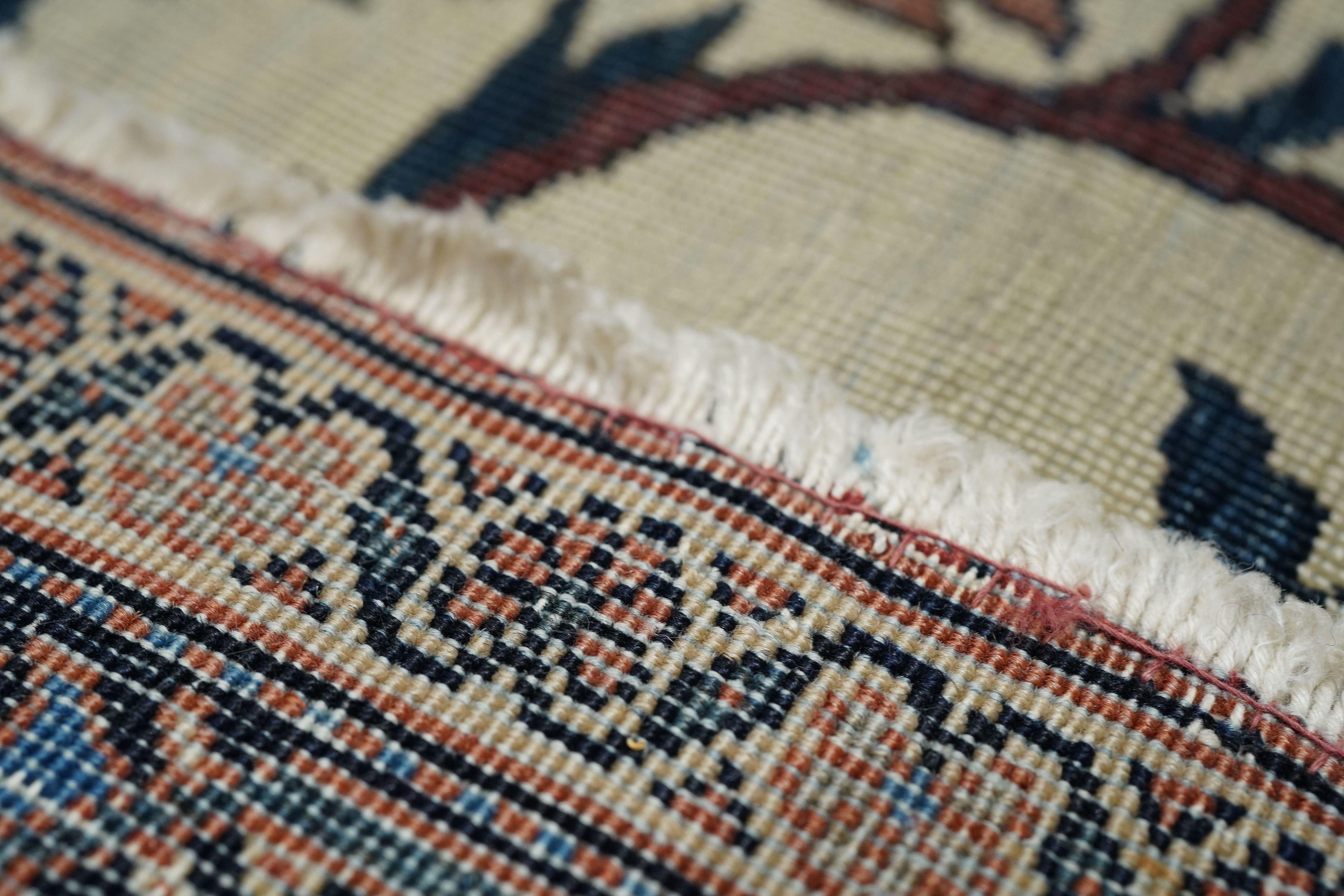 Tappeto antico Sarouk Farahan 4'3'' x 6'5'' in vendita 4