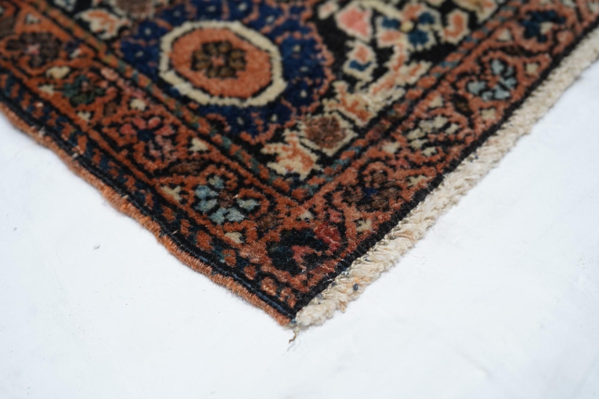 Persiano Tappeto antico Sarouk Farahan Tappeto antico Sarouk Farahan 4'3'' x 6'5'' in vendita