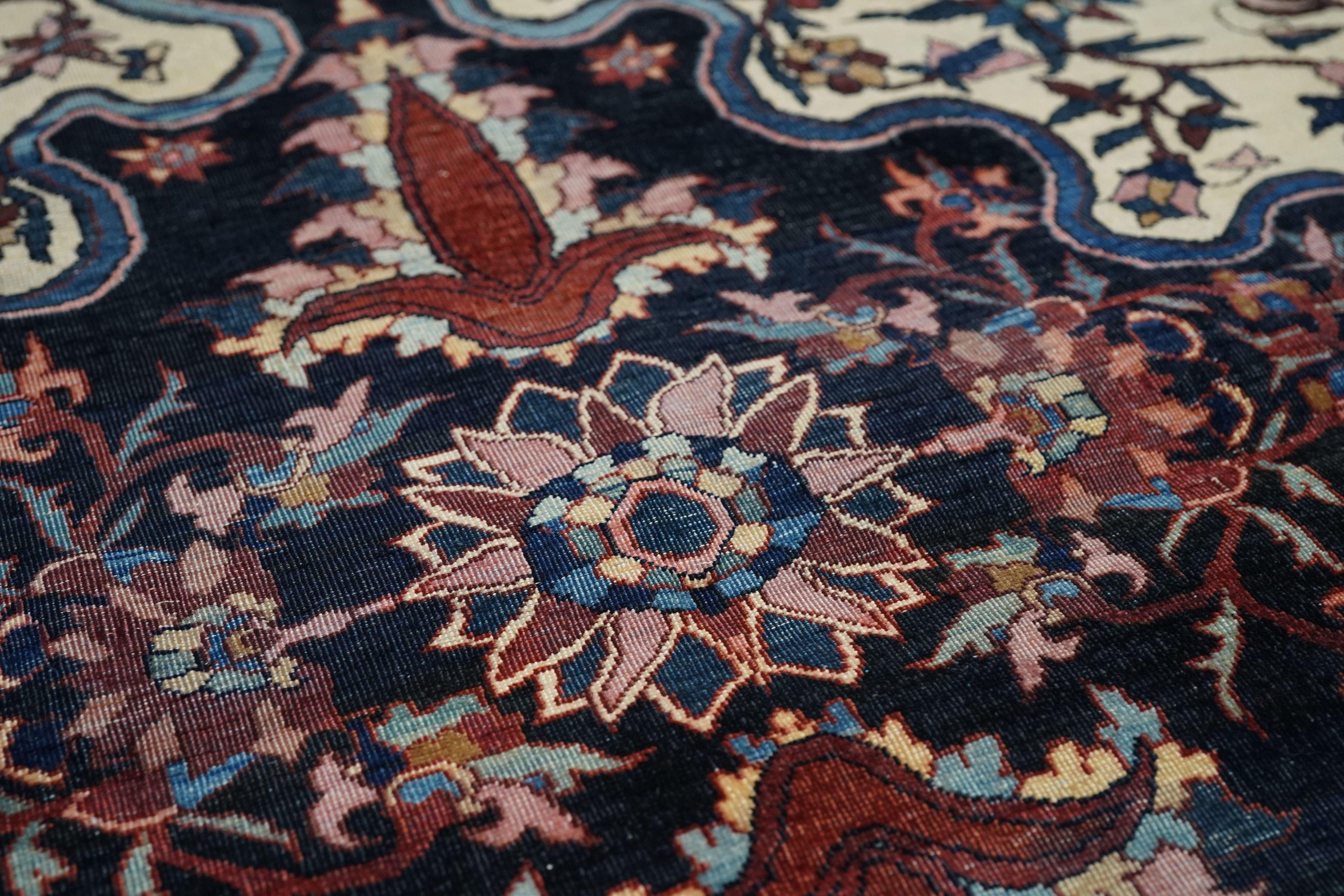Lana Tappeto antico Sarouk Farahan 4'3'' x 6'5'' in vendita