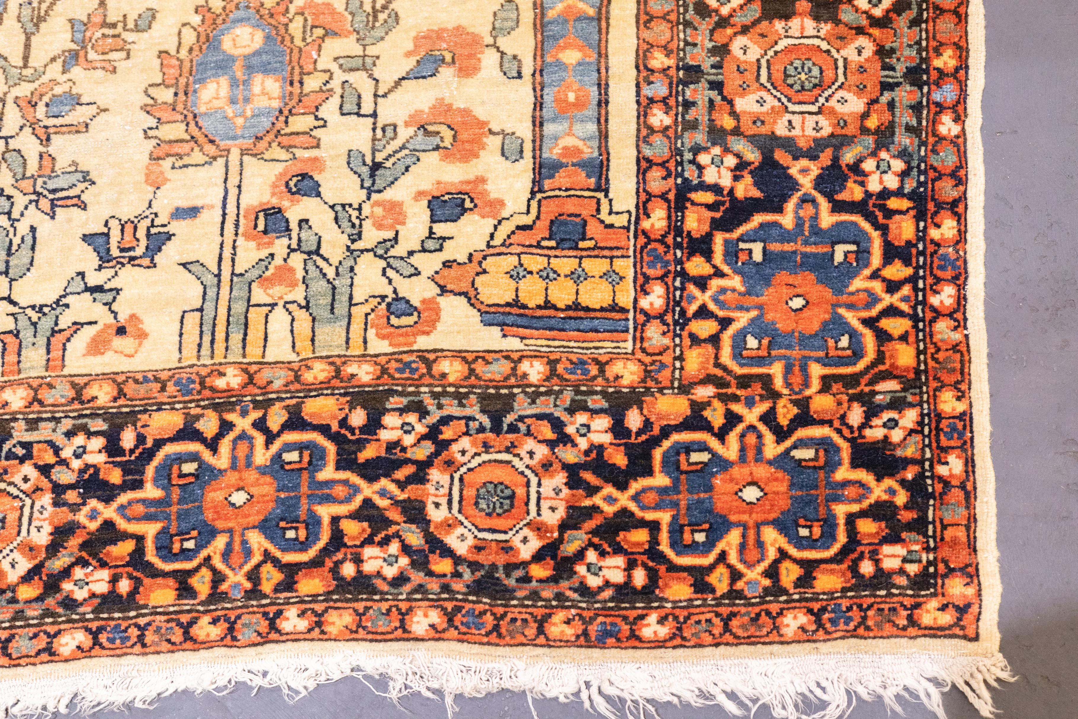 Alfombra Sarouk Farahan Antigua 4'3'' x 6'7'' siglo XIX en venta