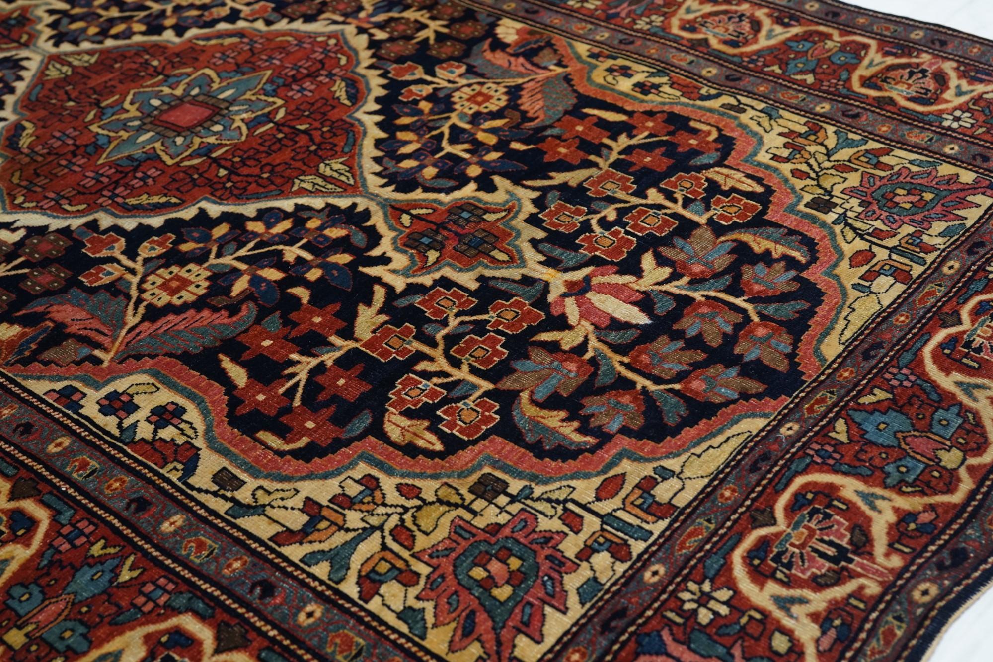 Antiker Farahan Sarouk-Teppich 4'5'' x 6'8'' (Spätes 19. Jahrhundert) im Angebot