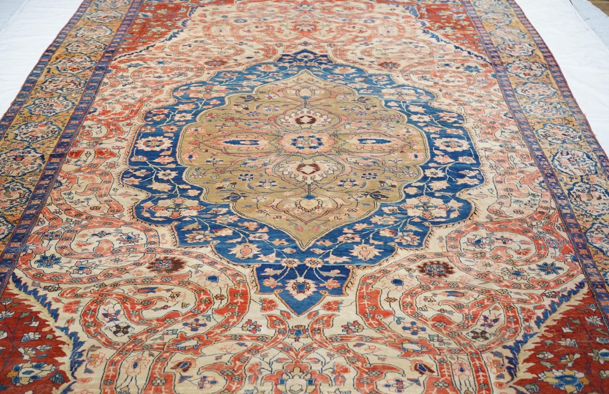 Antiker Farahan Sarouk-Teppich 7'11'' x 14'1'' (Wolle) im Angebot