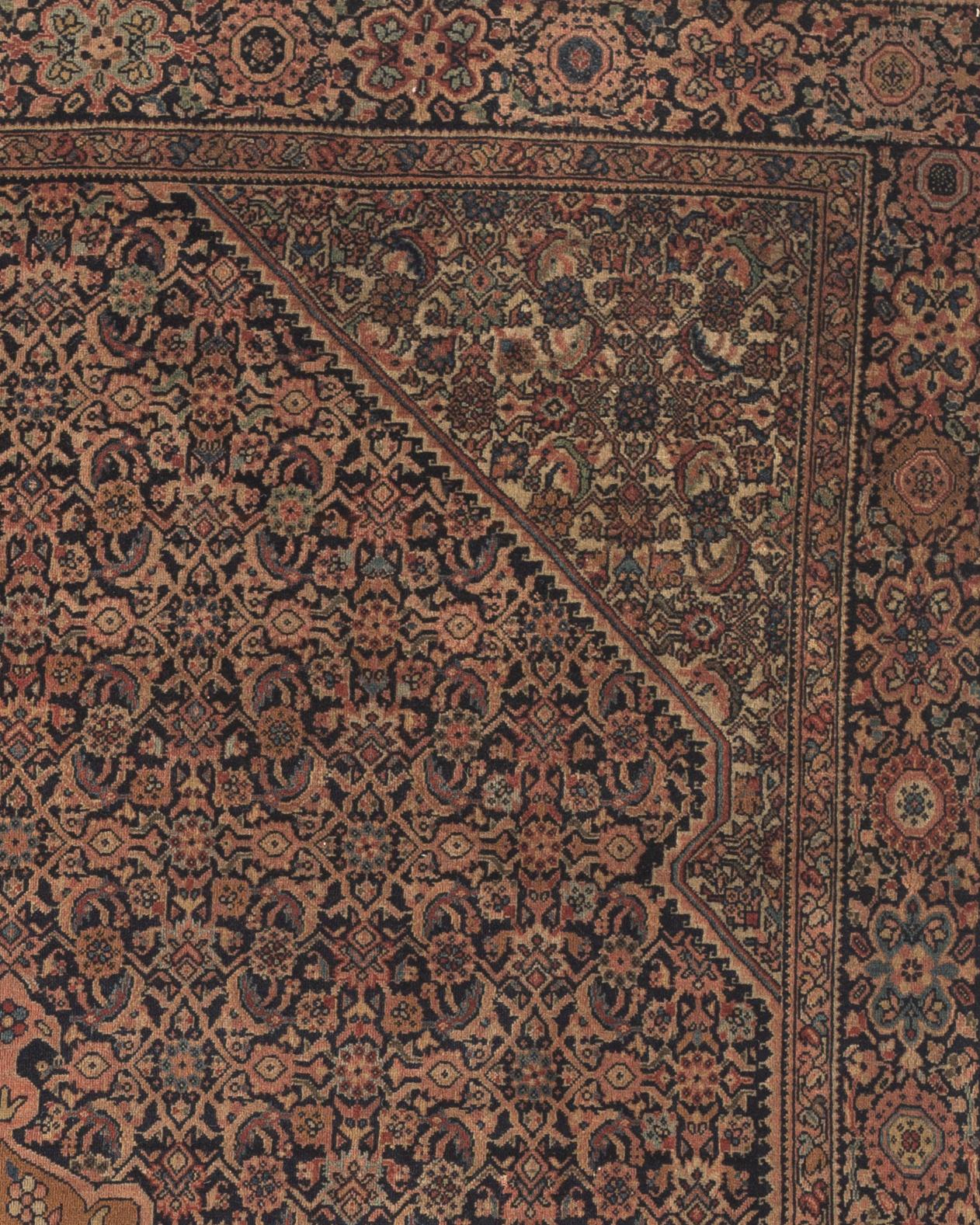 Ancien tapis Farahan Sarouk, circa 1880 Bon état - En vente à Secaucus, NJ