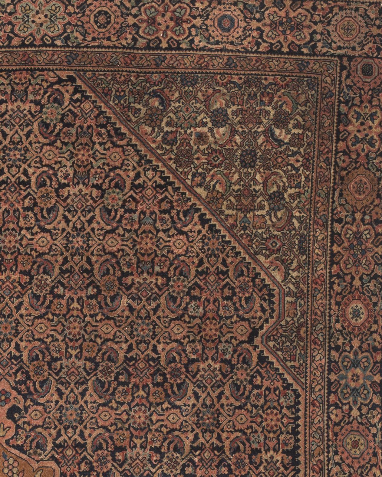 Antique Farahan Sarouk Rug, circa 1880 In Good Condition For Sale In Secaucus, NJ