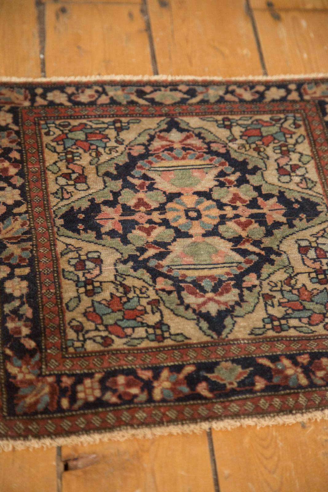 Antique Farahan Sarouk Square Bag Face Rug Mat In Good Condition In Katonah, NY