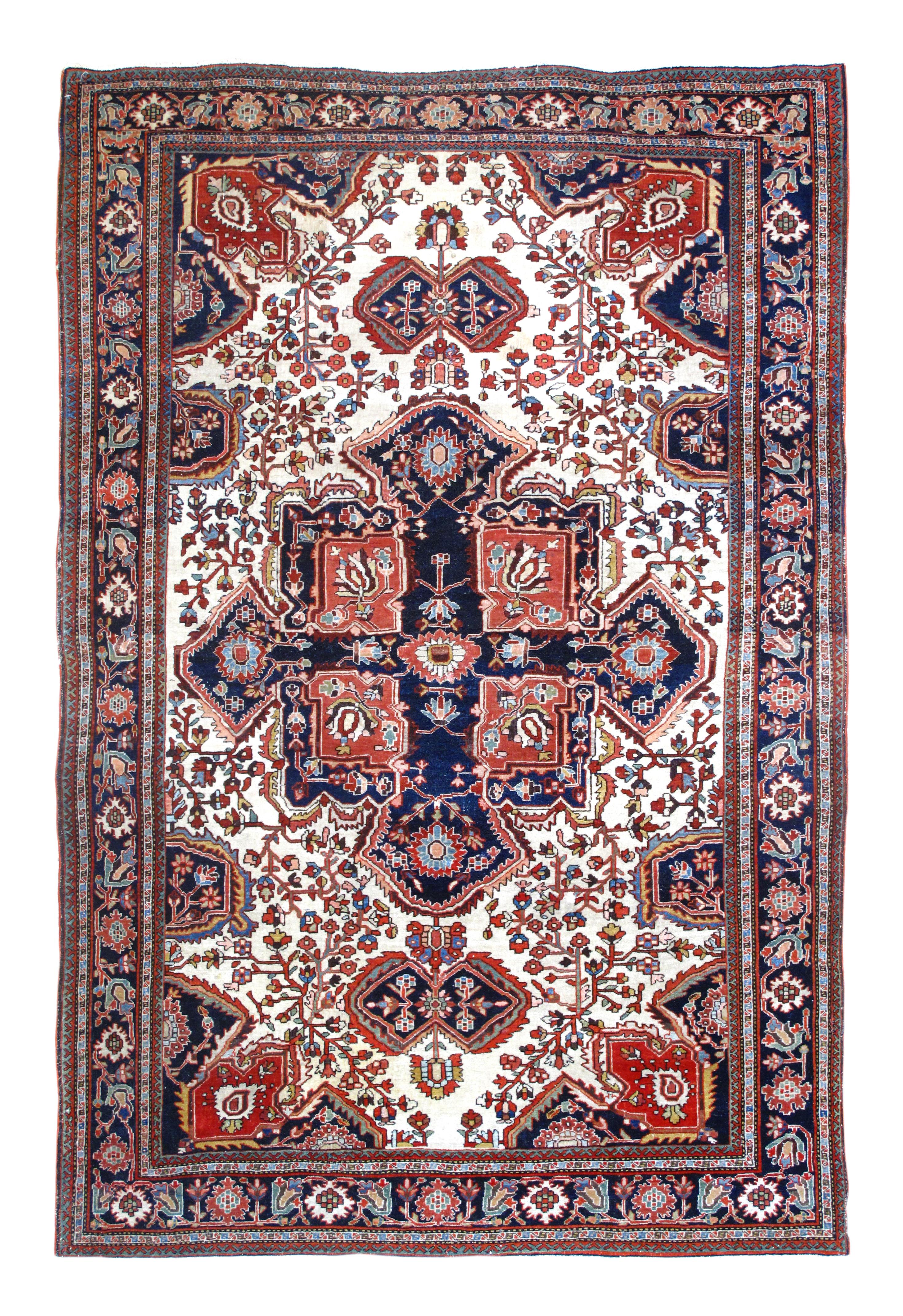 Antique Farahan Saruk Rug In Excellent Condition For Sale In New York, NY