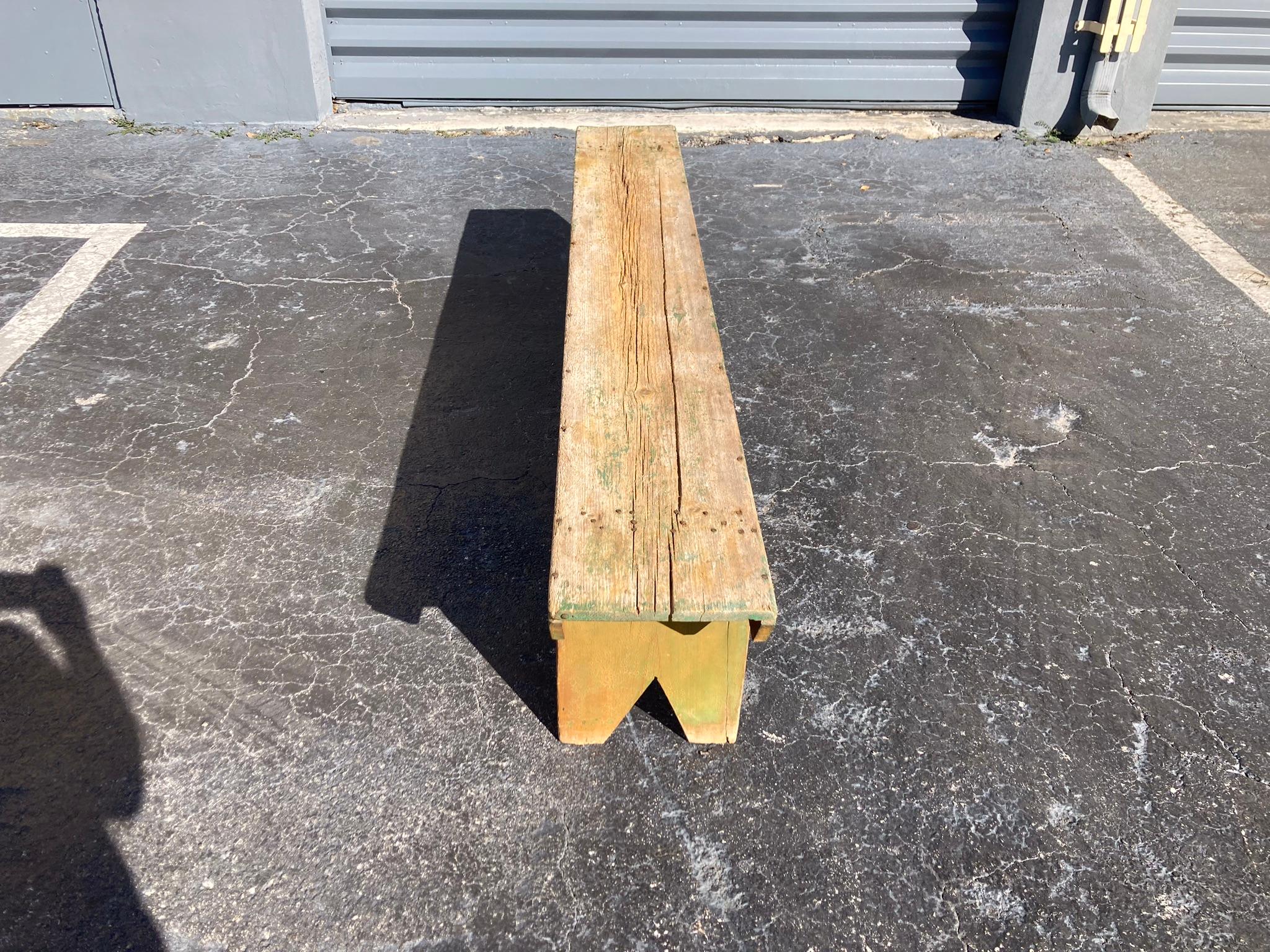 Américain Banc de ferme antique en vente