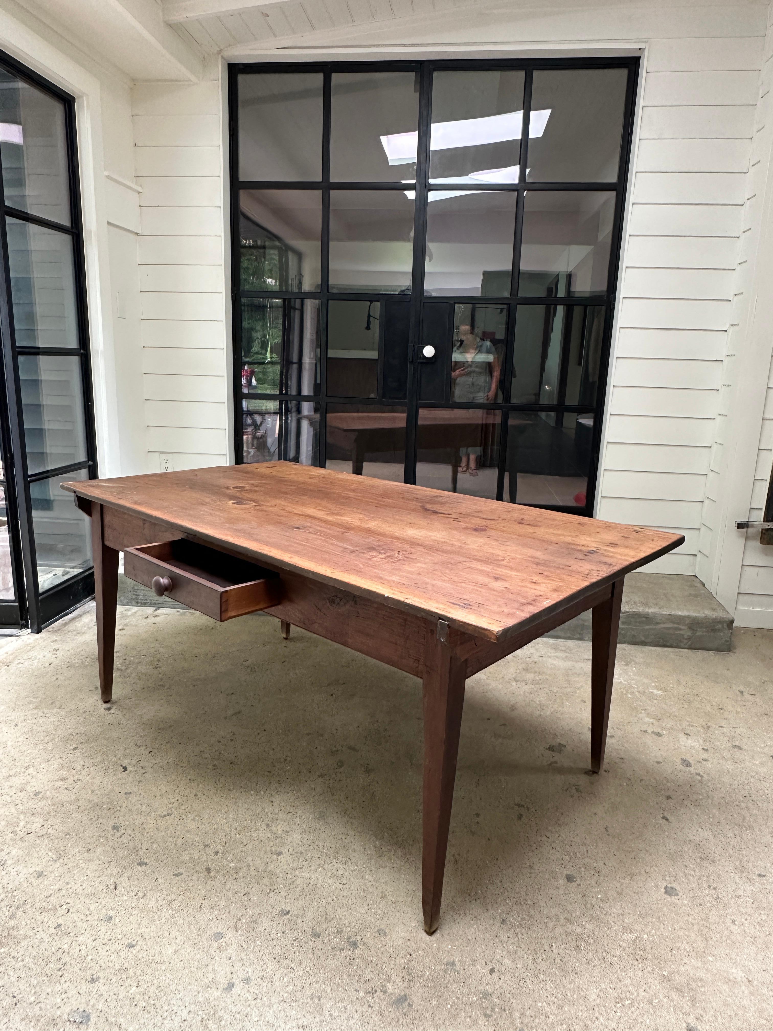 Antique Farm Dining Table In Good Condition For Sale In Asheville, NC