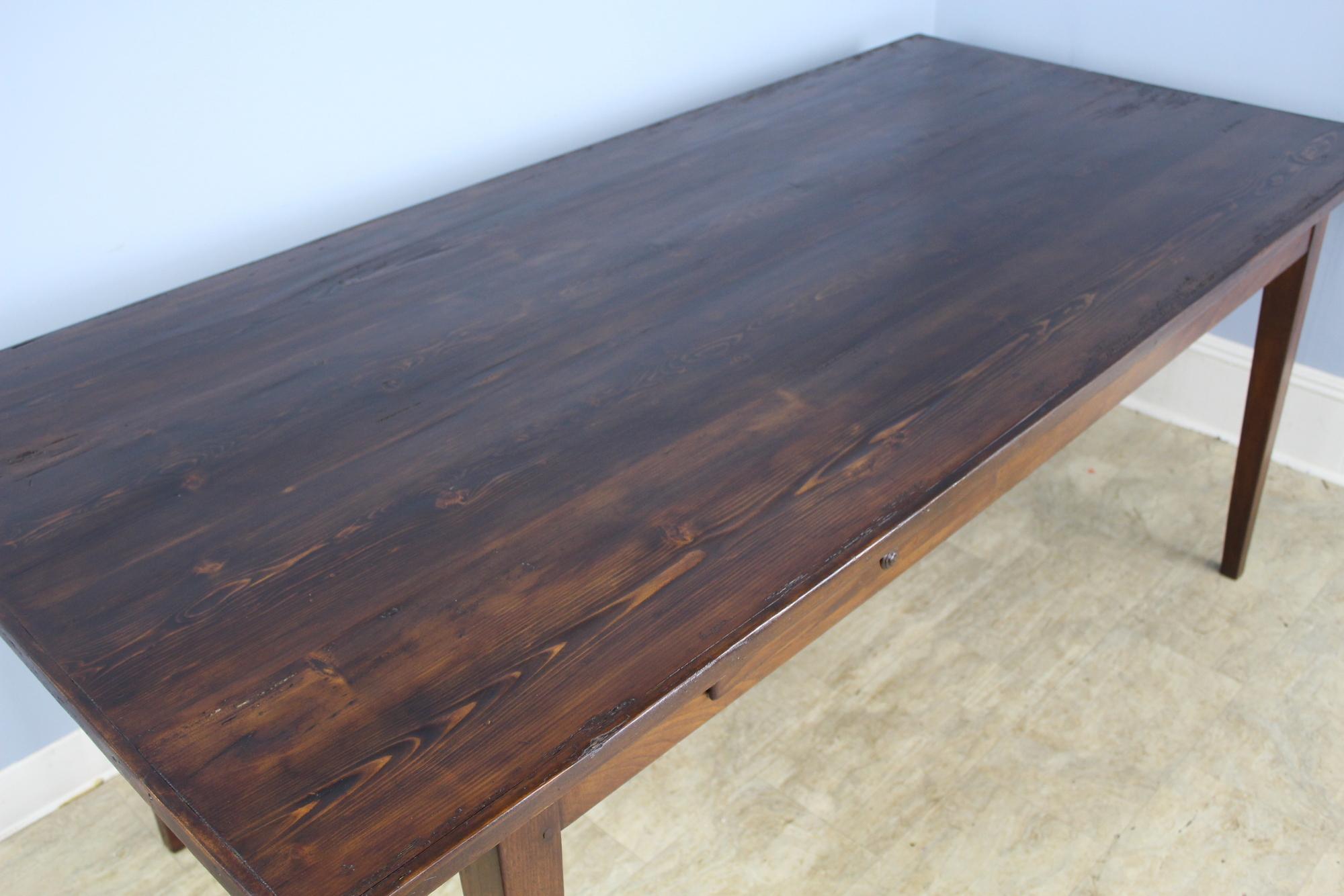Antique Farm Table with Pine Top, Oak Base and Decorative Edge In Good Condition In Port Chester, NY