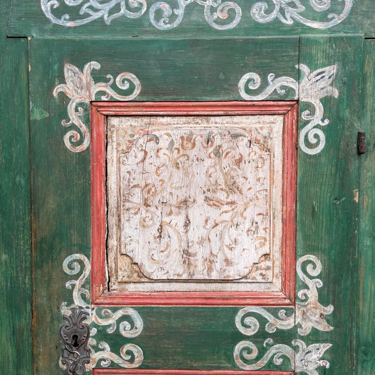 Credenza antica della casa colonica  Tedesco 1749  Rustico  Legno dolce in vendita 5