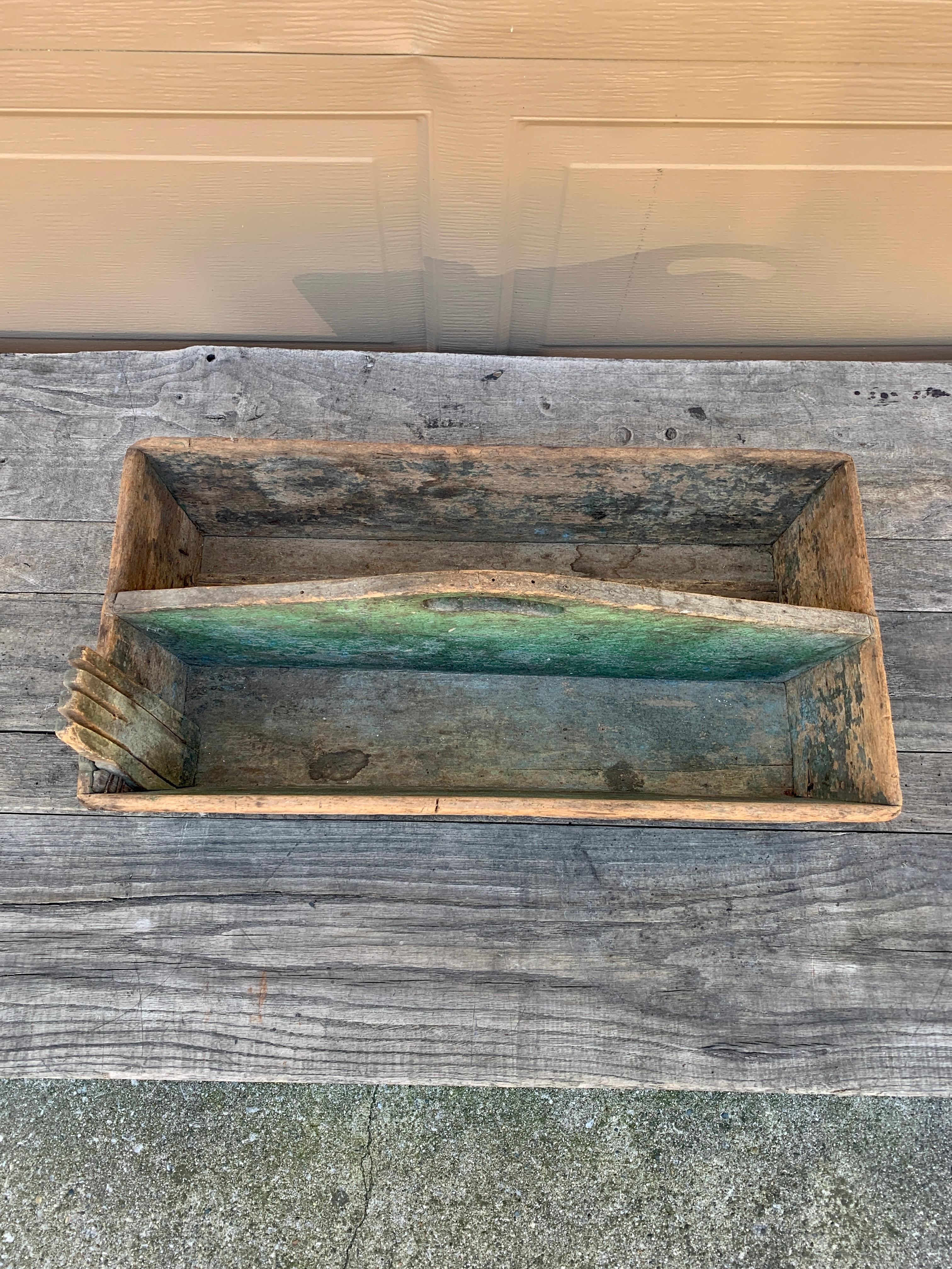 Antique Farmhouse Green Wooden Trug In Good Condition For Sale In Elkhart, IN