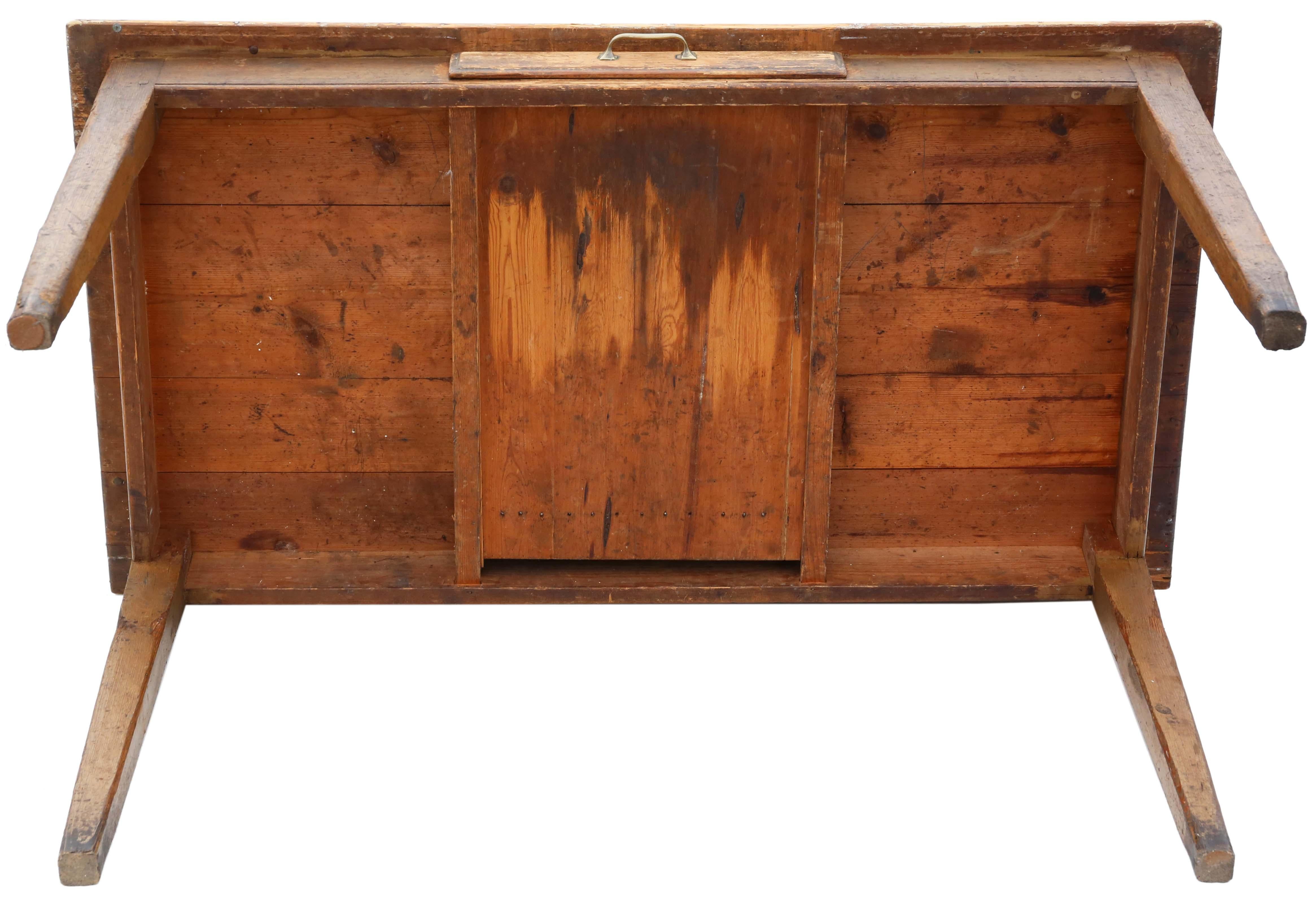 Pine Antique farmhouse kitchen dining table with drawer C1900