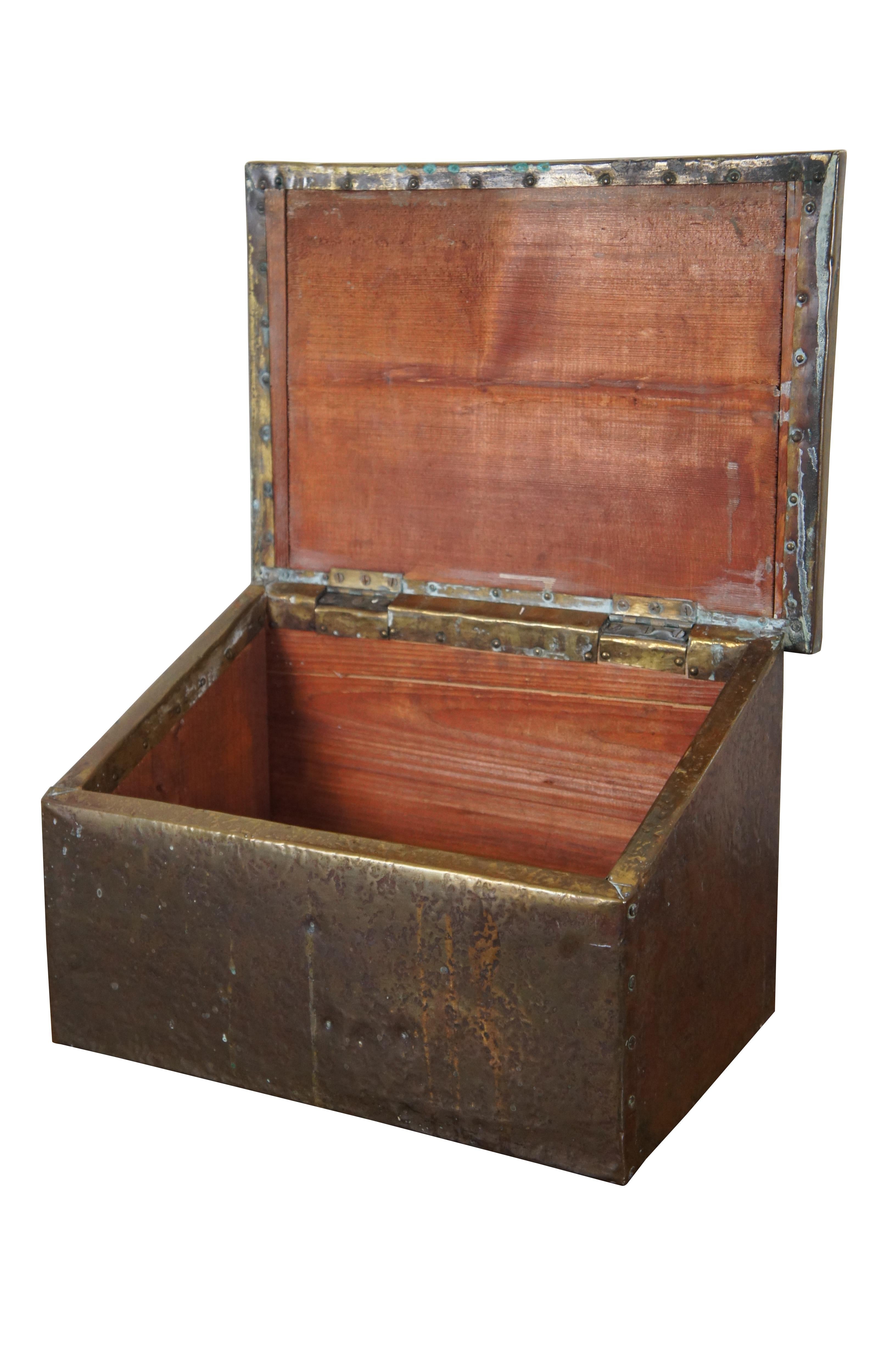 Victorian Antique Farmhouse Pine Hammered Brass Fireside Slippers Warming Box 15