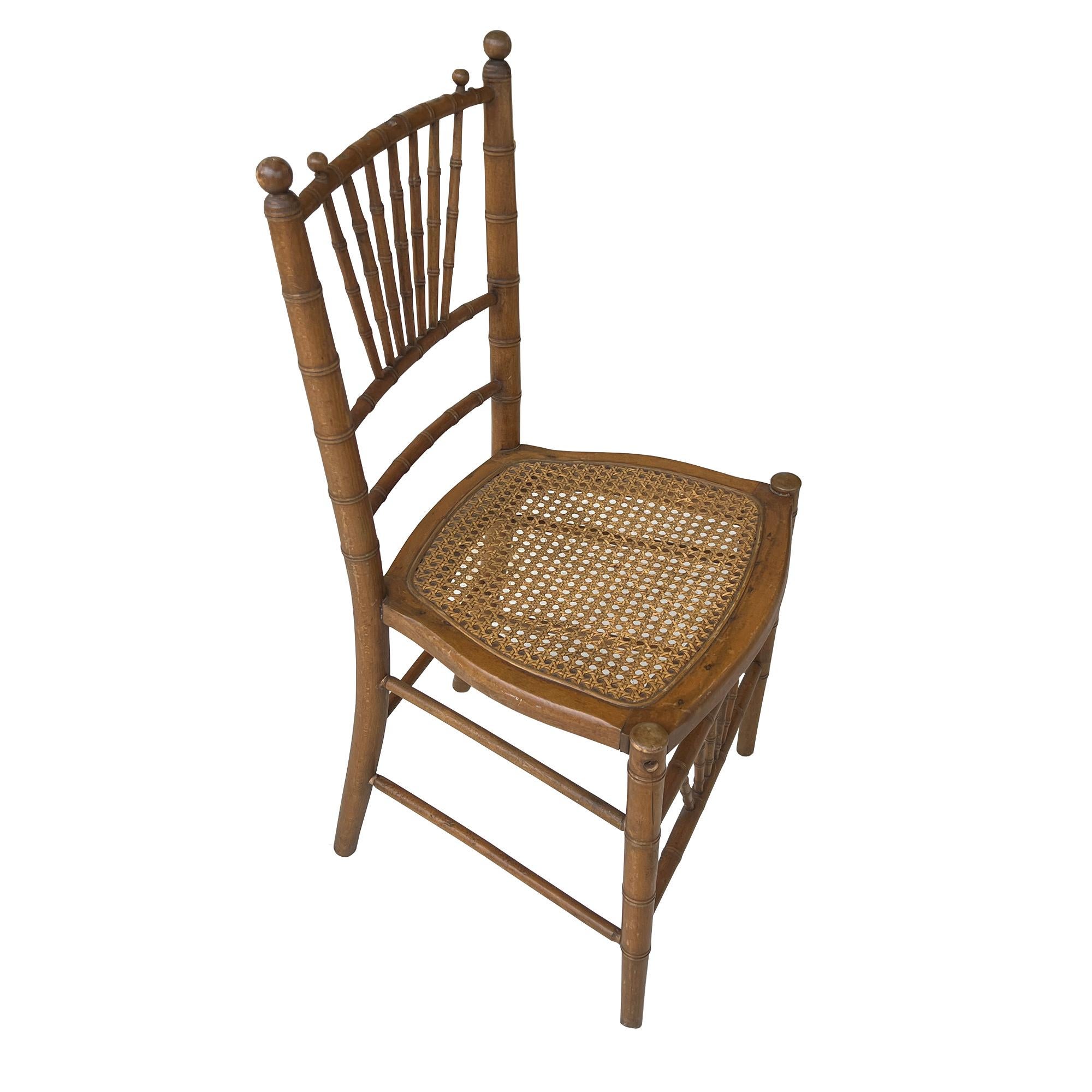 Britannico Antique Faux Bamboo & Cane Chair, 19th-Century Chinoiserie Style in vendita